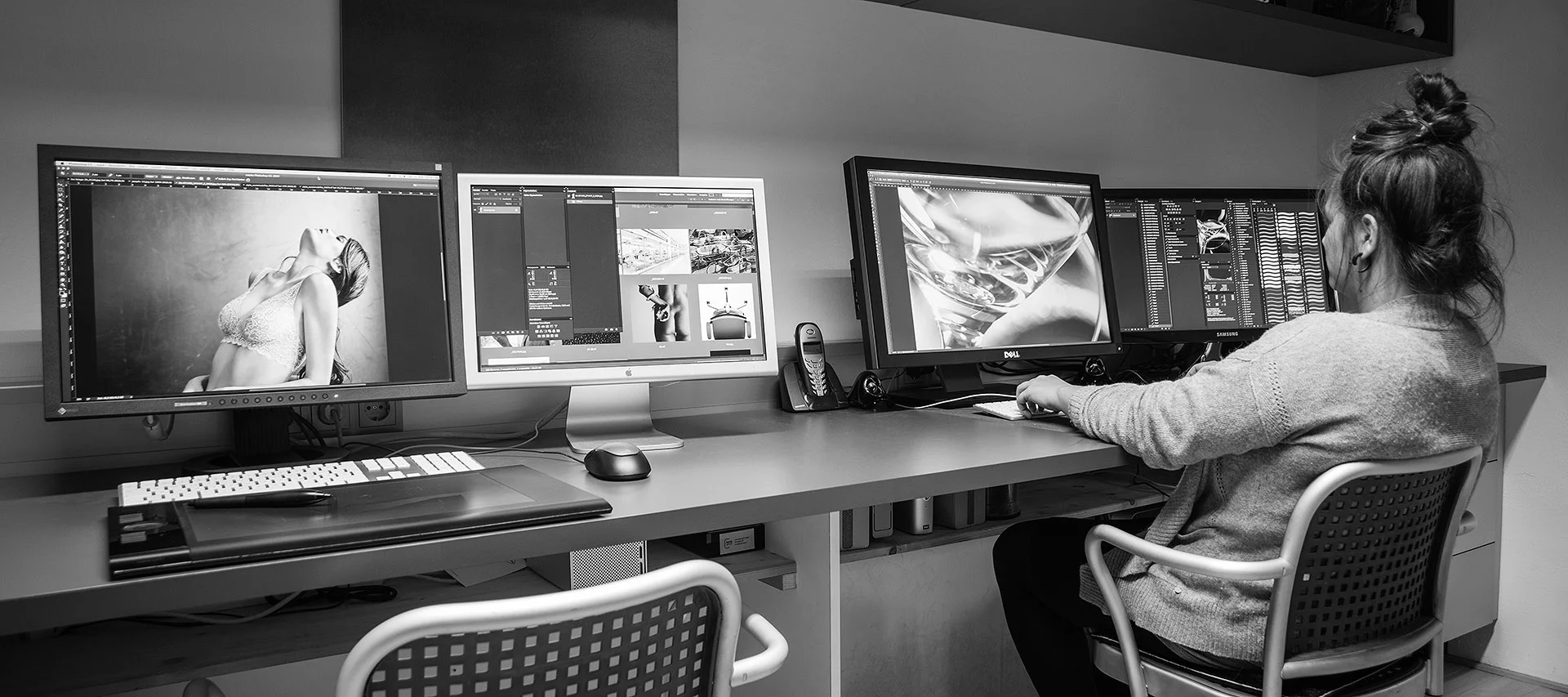 Bestens ausgestattete Arbeitsplätze sorgen für einen effizienten Workflow in der Bildbearbeitung und Bildmontage