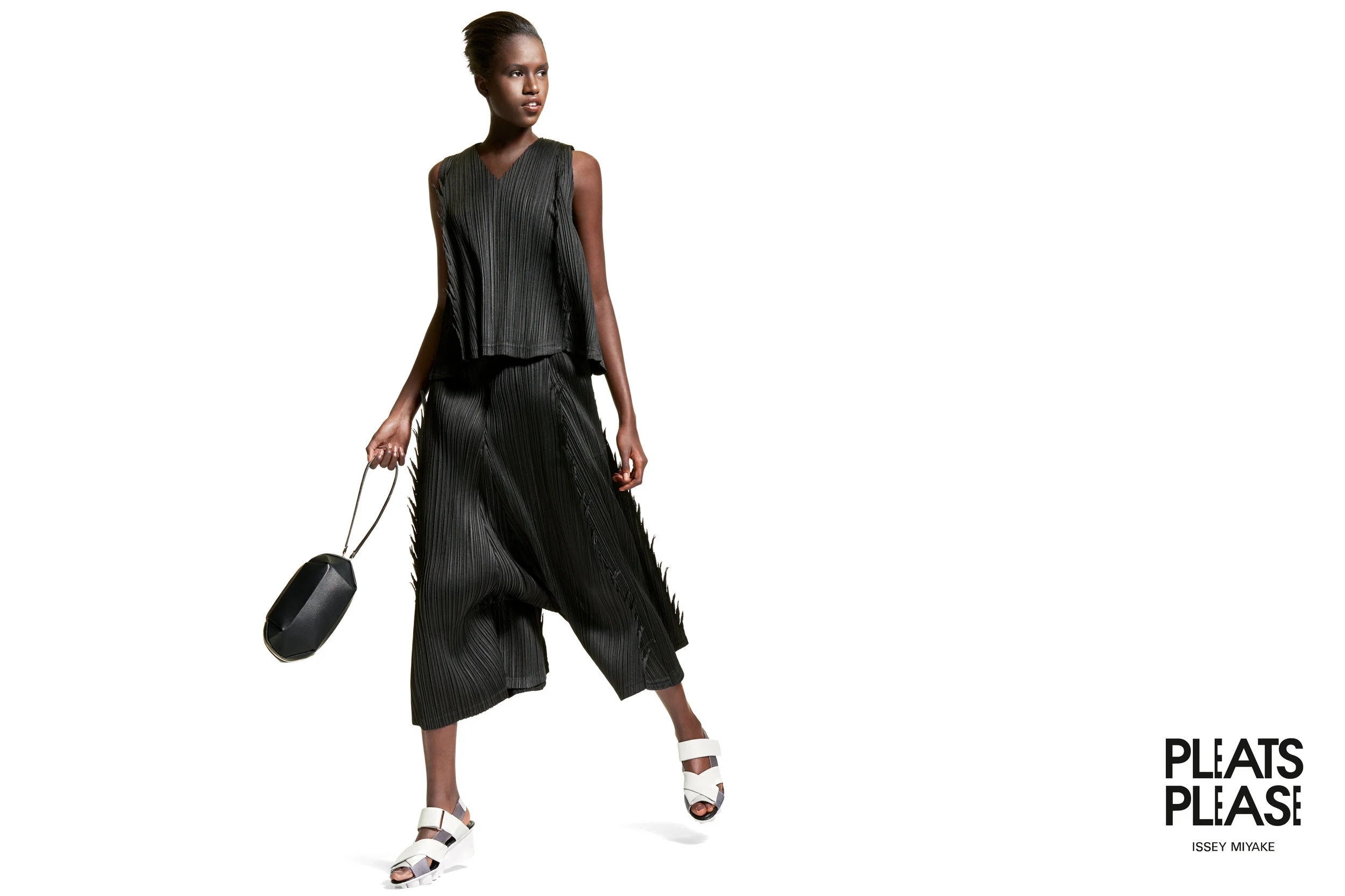 AS_ISSEYMIYAKE_ss17_logo_07.jpg