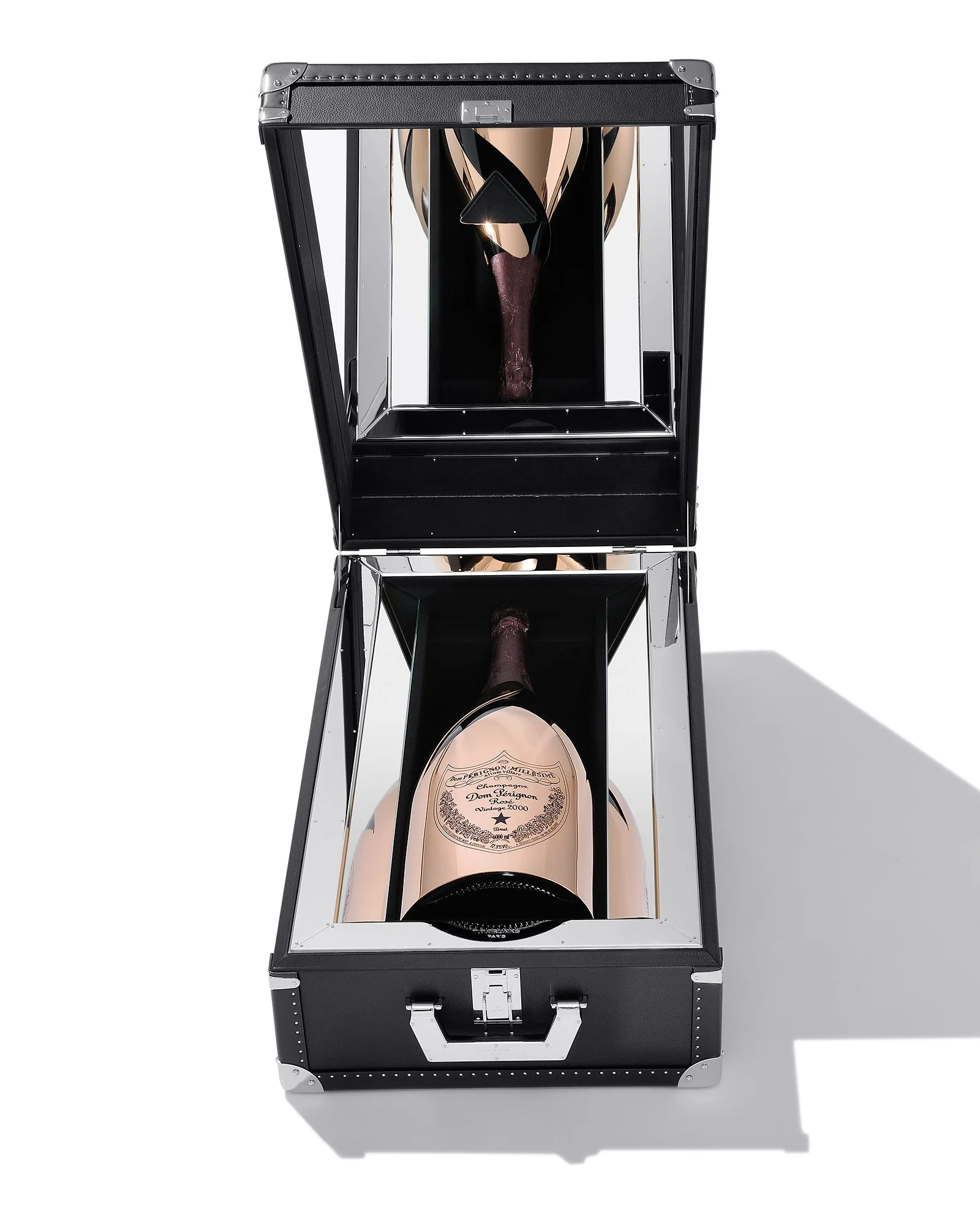 La Malle du Mathusalem Dom Pérignon by Chaumet, pièce unique