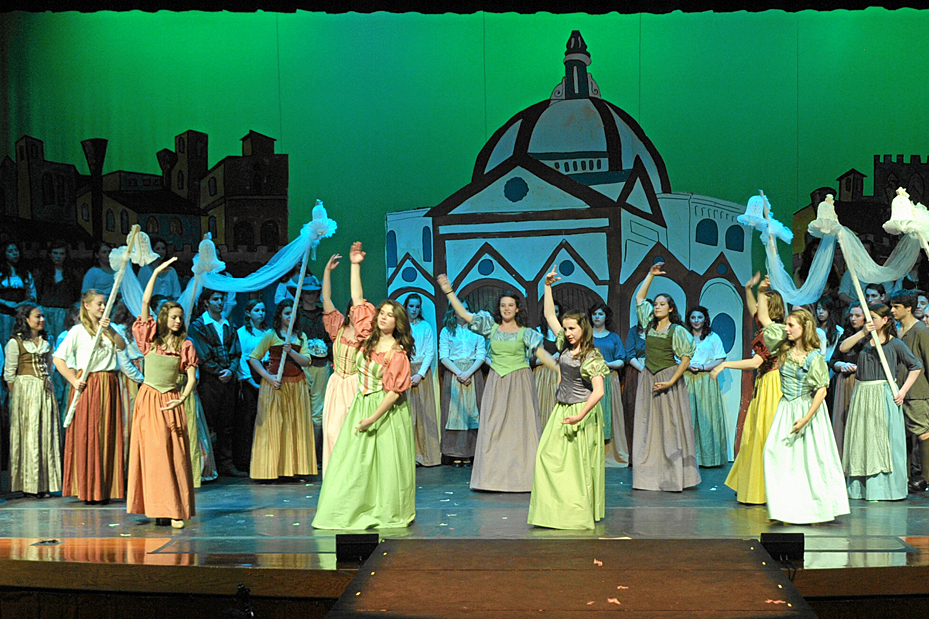 dancers finale.jpg