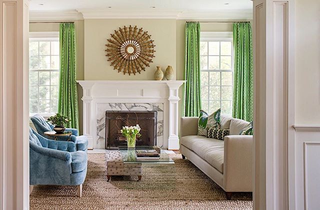 Swooning over this fresh yet cozy space! .
.
.
#kgdesigns #interiordesign #kaygenuadesigns #fortworthinteriordesigner #fortworth #blogger #interiordesigner #designer
#design #homedecor #interiors #decor #blog #fwinteriordesigner #ftworthtx