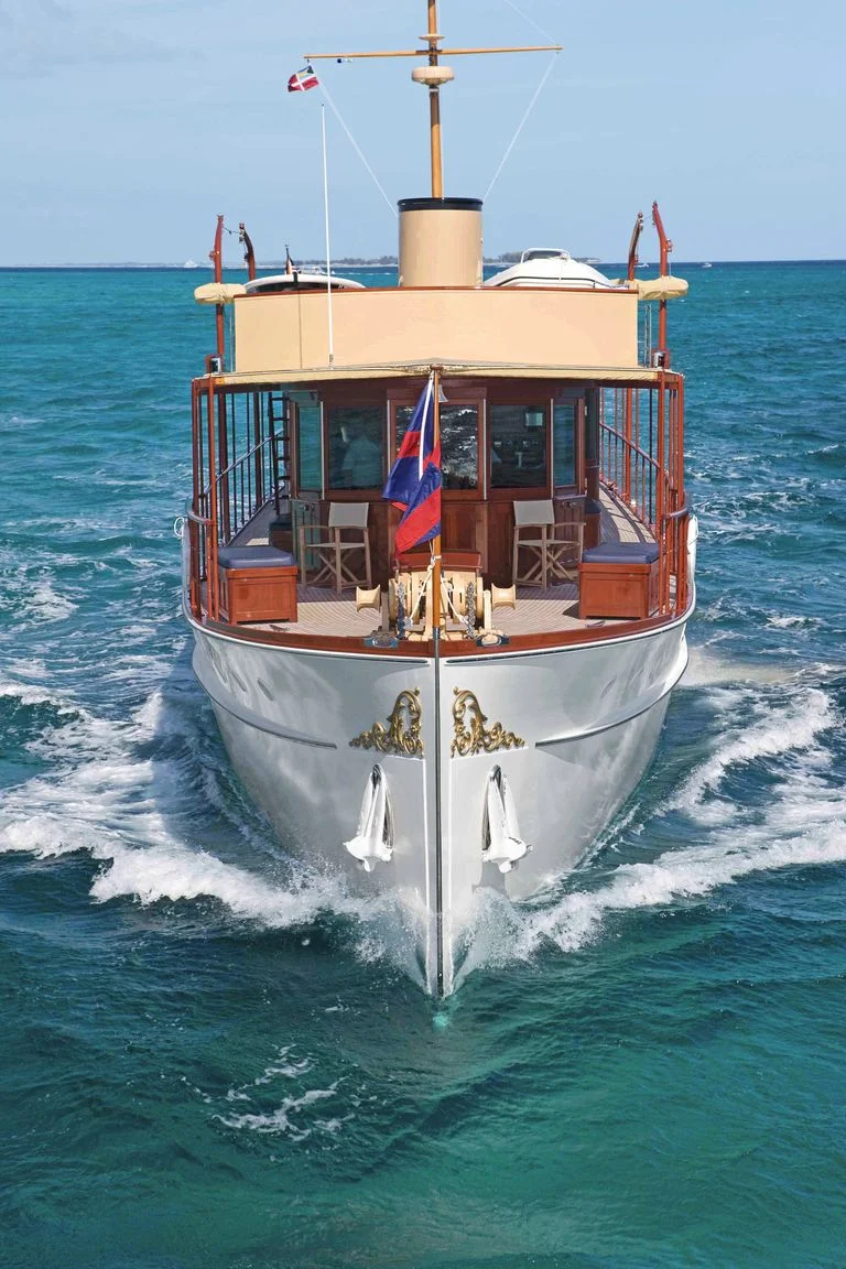 mathis-trumpy-freedom-yacht-in-water-veranda-jpg-1561411944.jpg
