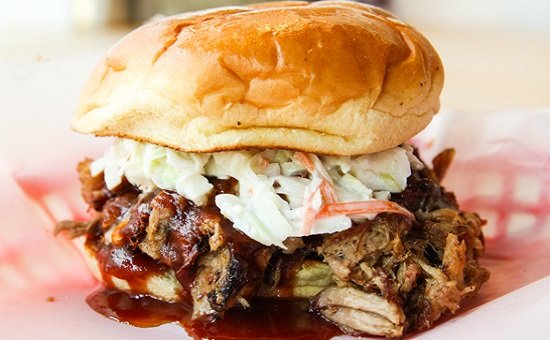 Eli'sBBQ_PulledPorkSandwich_550x440.jpg