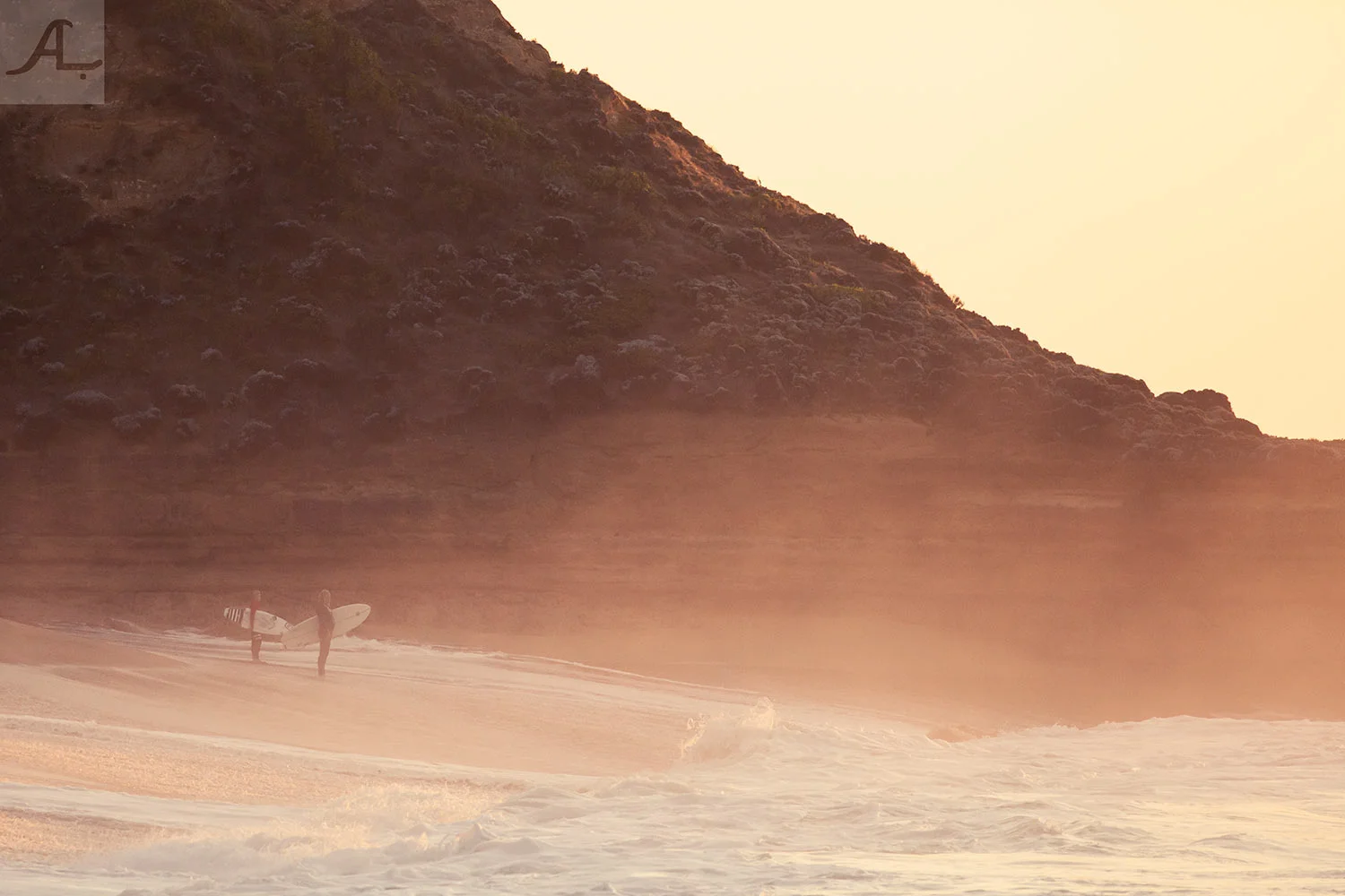 1-amy-lobb-bells-beach-local-surfers.jpg