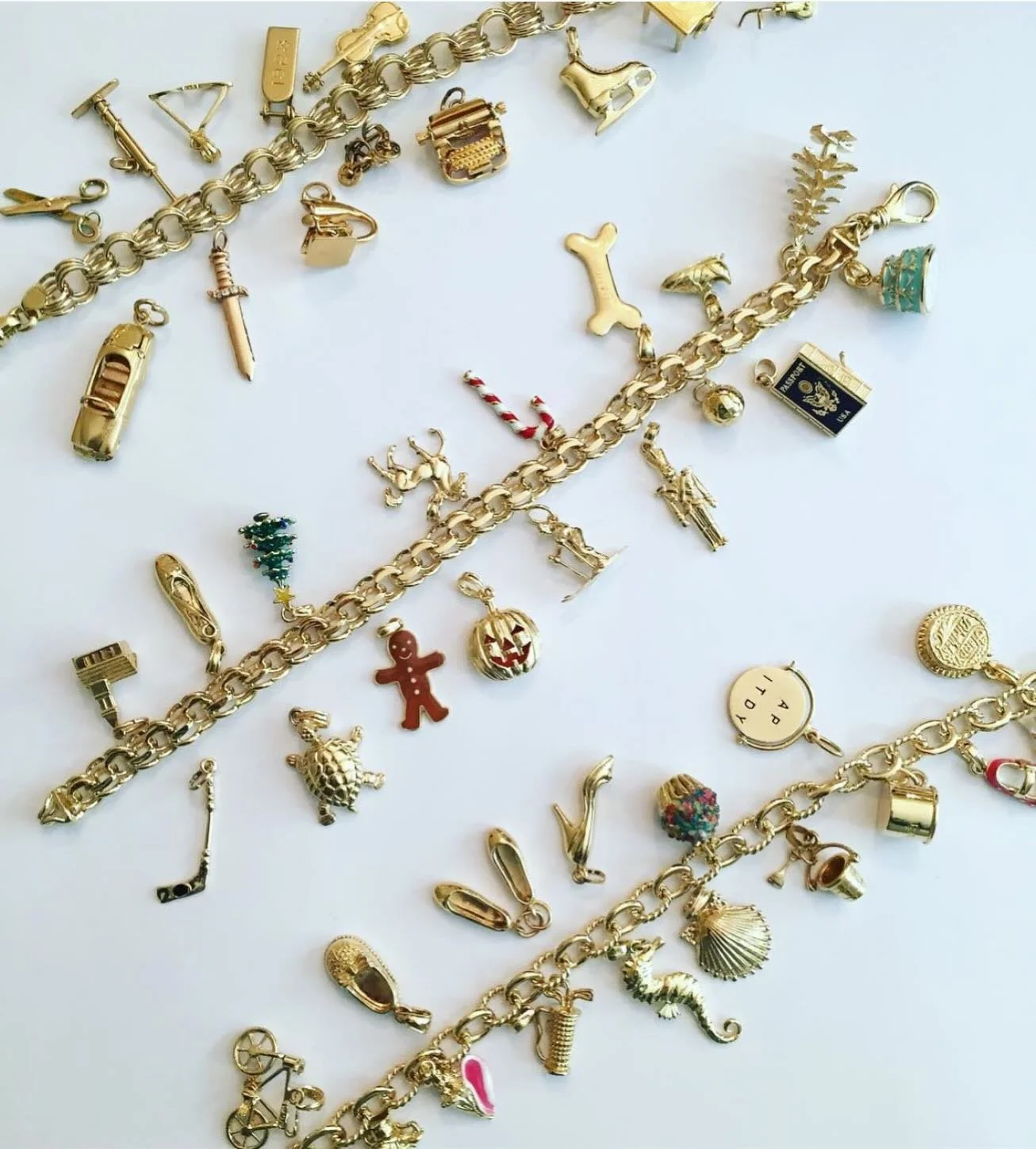Endless charms&hellip;. 3D gold charms available on our web site and extensive options by request too. Beautiful solid gold charm bracelets. How is it December already?! 🎄❤️🎄

#charms #goldcharms #charmbracelets