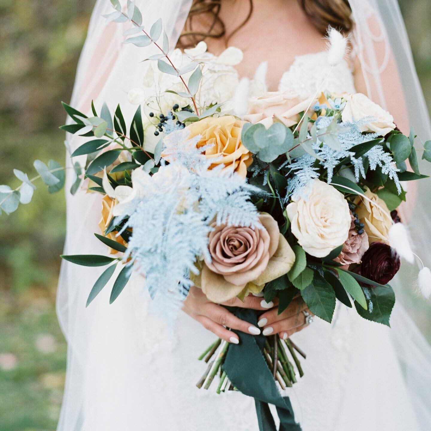 DO YOU KNOW the history behind the bride&rsquo;s bouquet? 

&ldquo;The custom of having a bridal bouquet dates back to ancient times when woman would carry strong herbs and spices for reasons such as warding off bad vibes and to create a strong sense