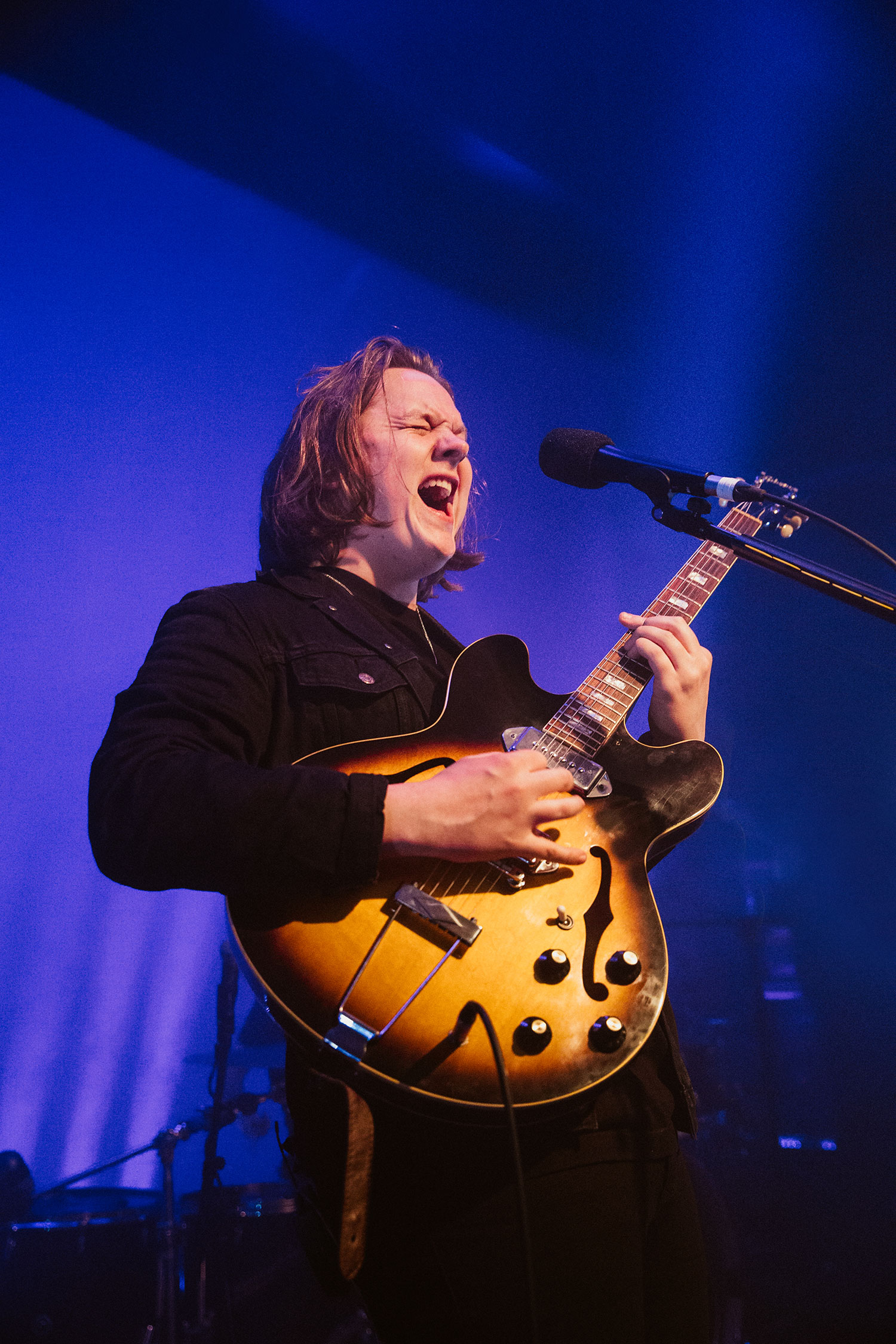 LEWIS CAPALDI