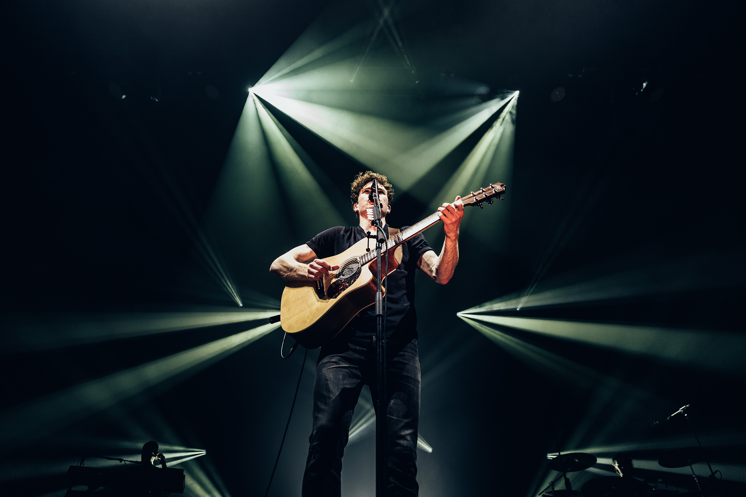 VANCE JOY