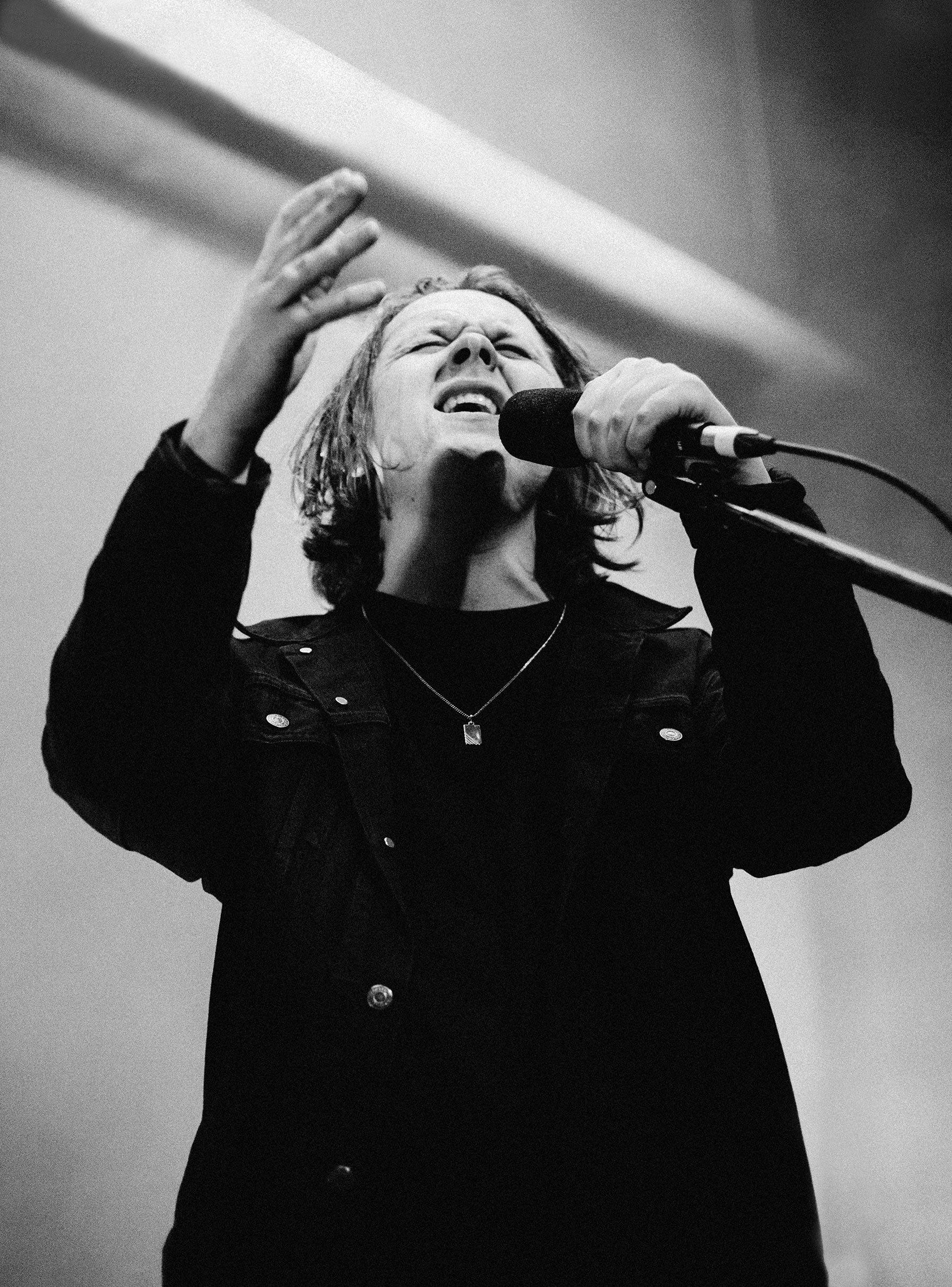 LEWIS CAPALDI