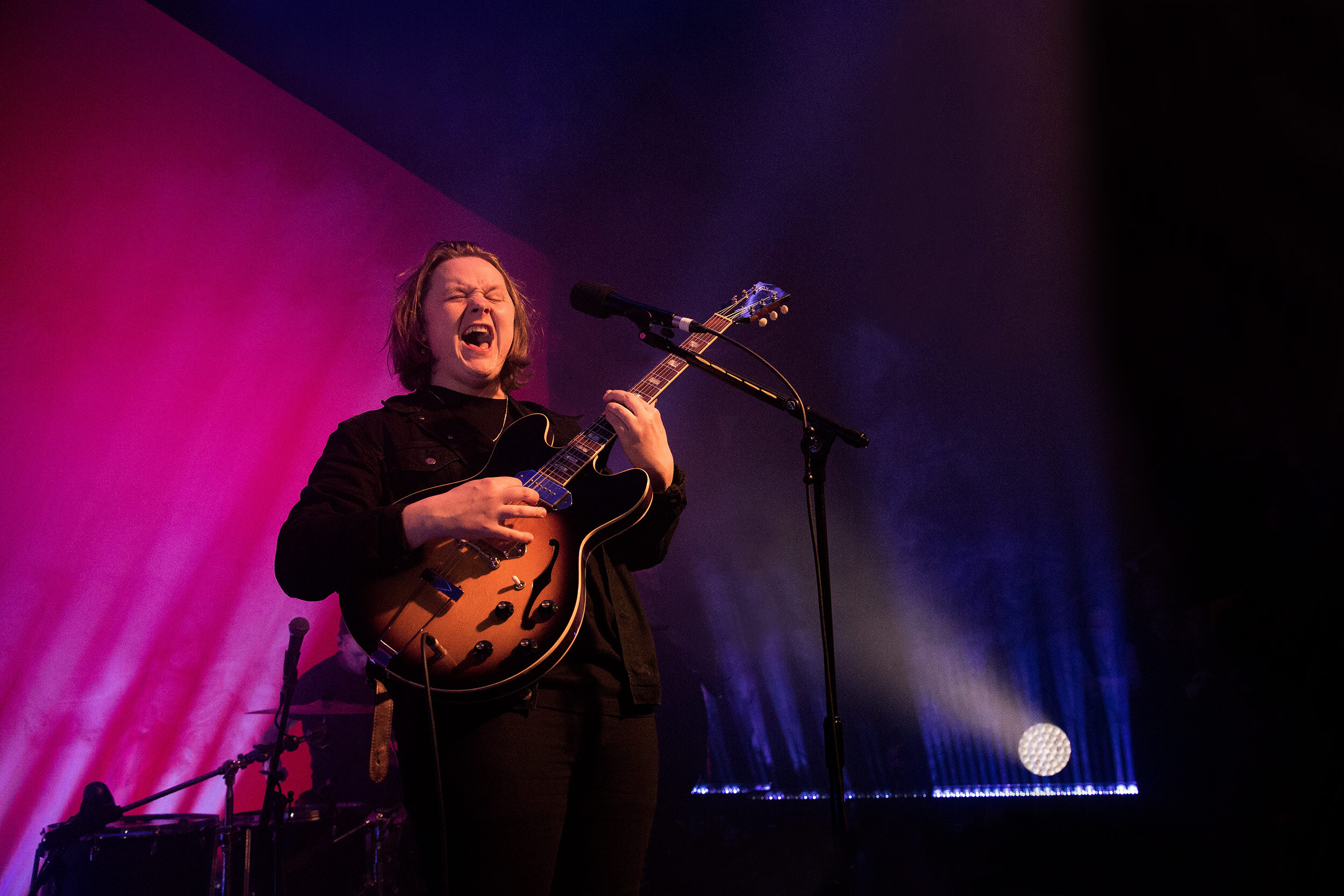 LEWIS CAPALDI