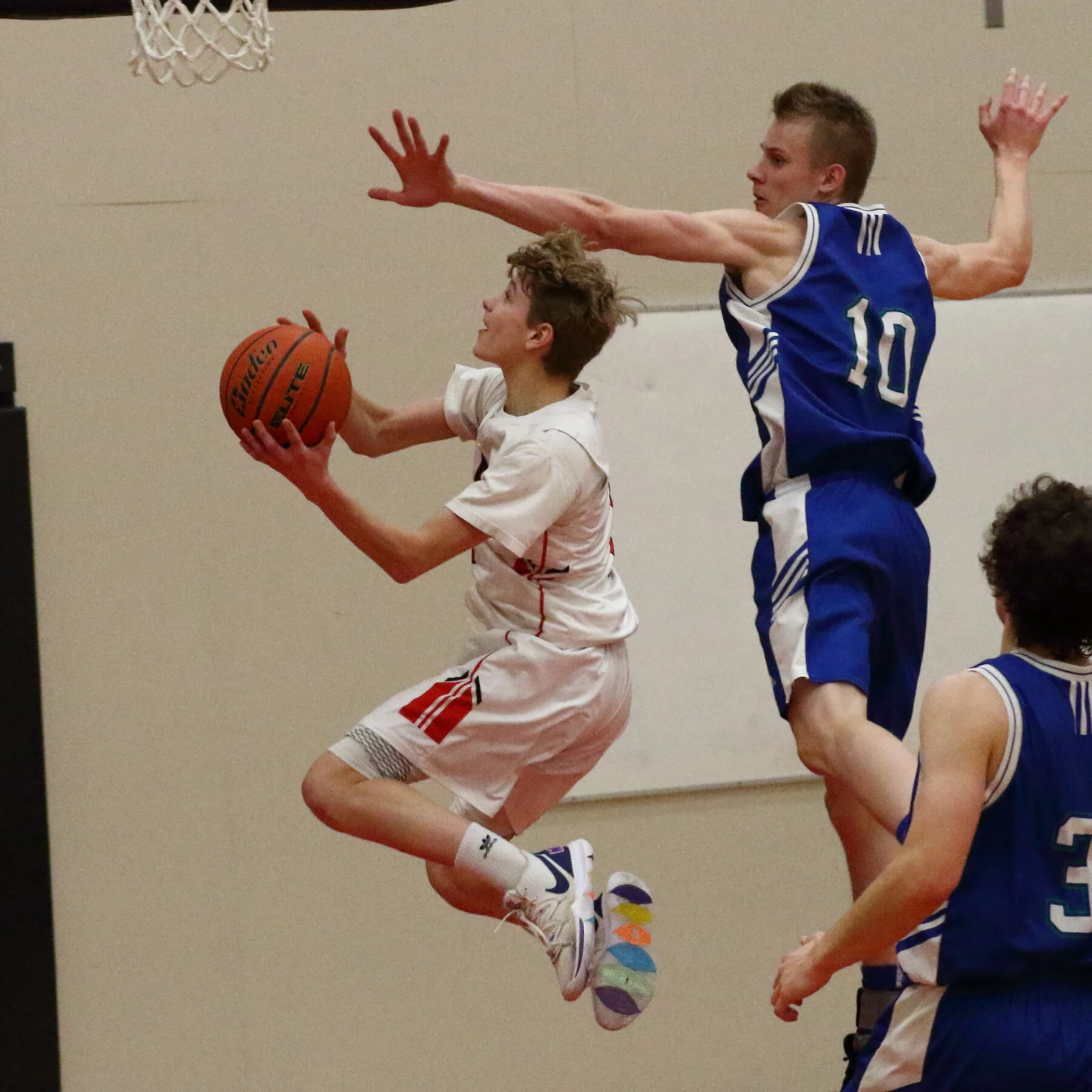 (BOYS) Charles Hays Rainmakers make it rain over Mt. Boucherie Bears
