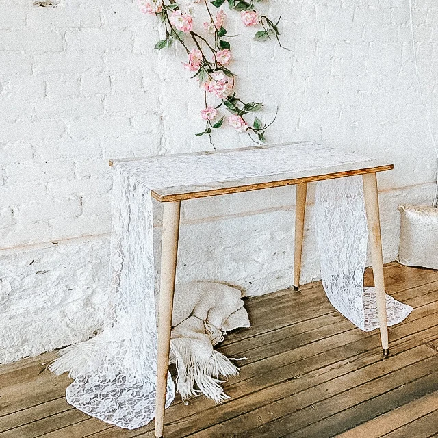 lace+runner-2.jpg