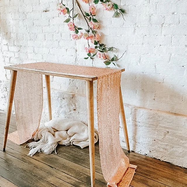 rose+gold+runner-2.jpg