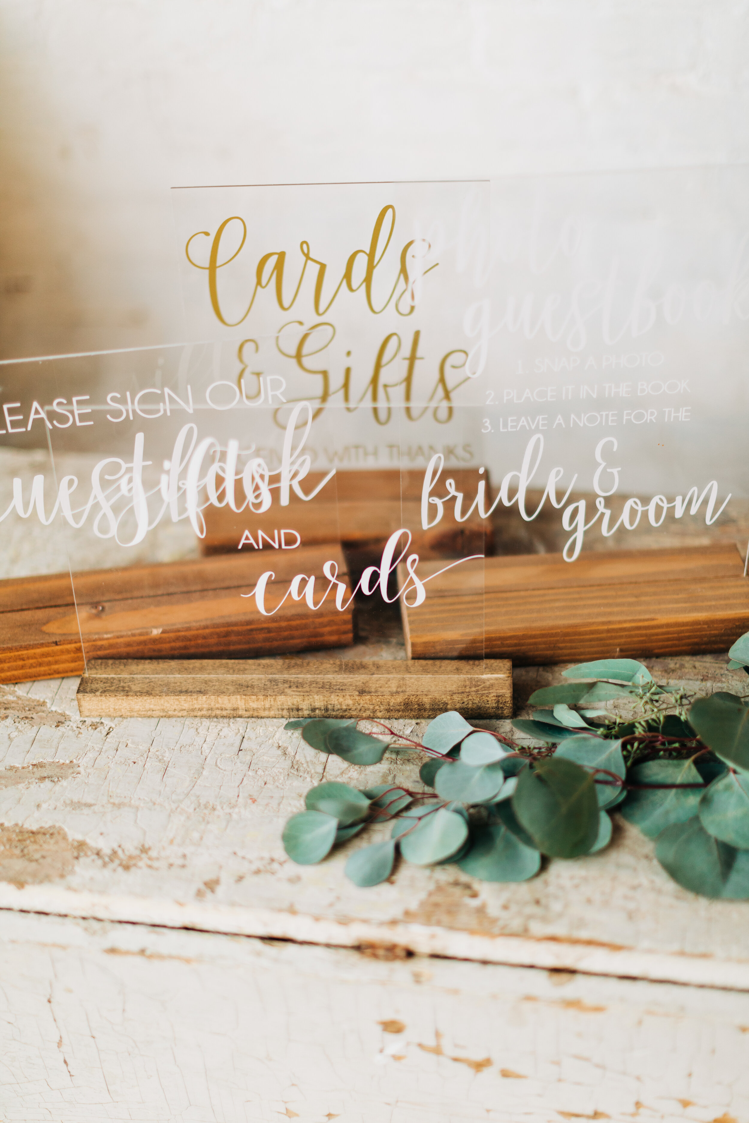 ACRYLIC TABLE SIGNS $10