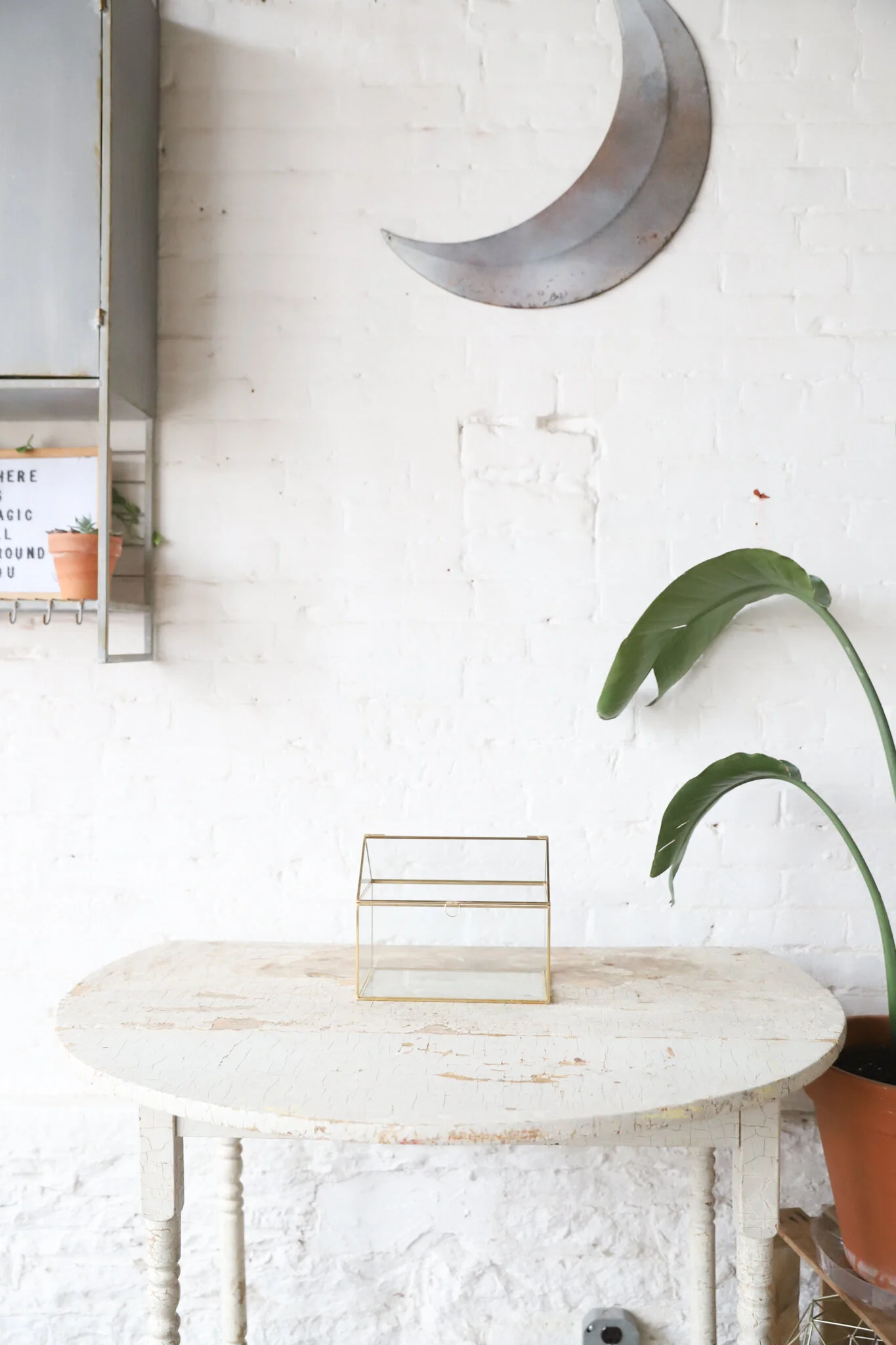 GOLD  PENTAGON CARD BOX $20