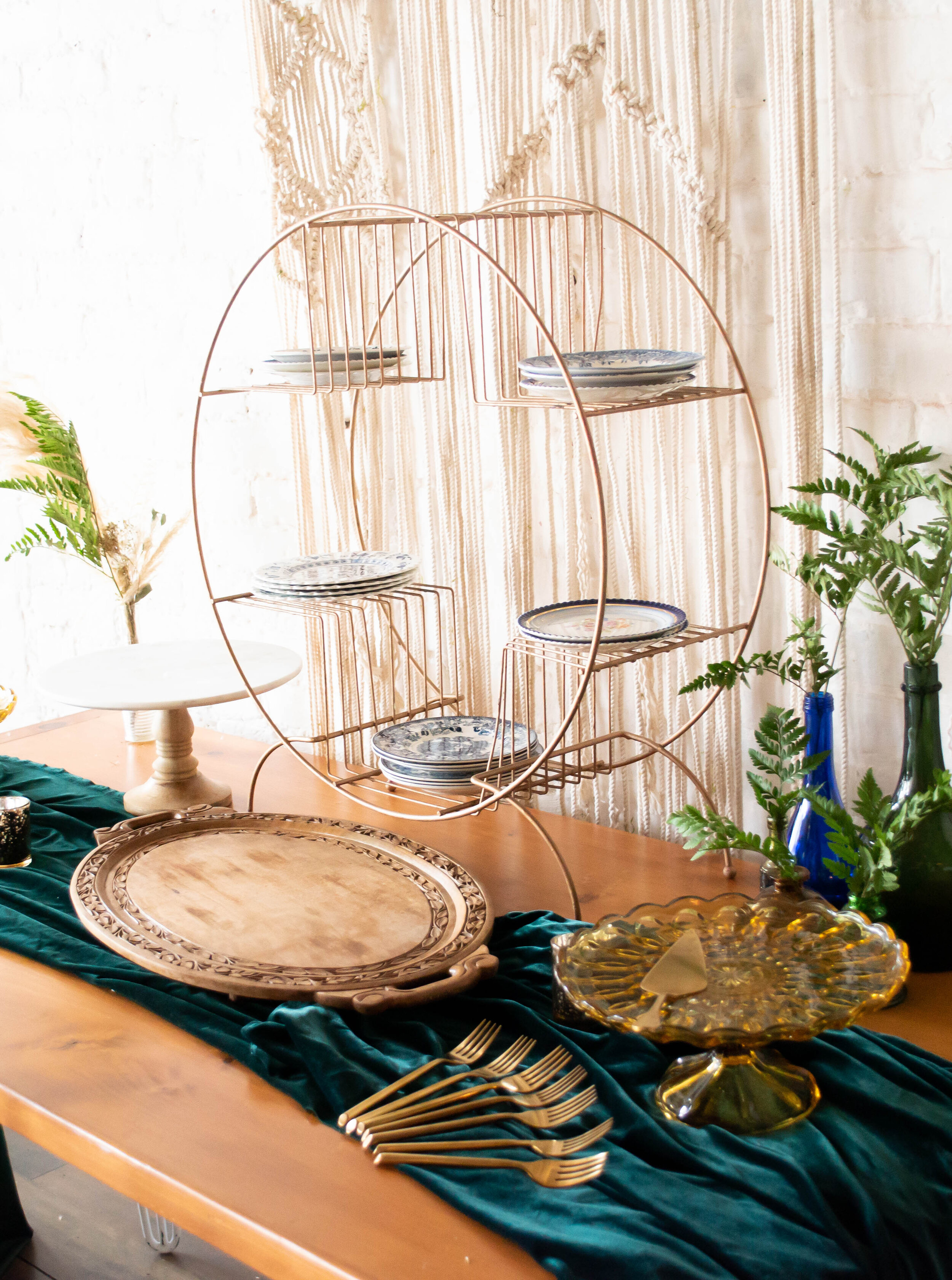 HOOP DISPLAY STAND $20