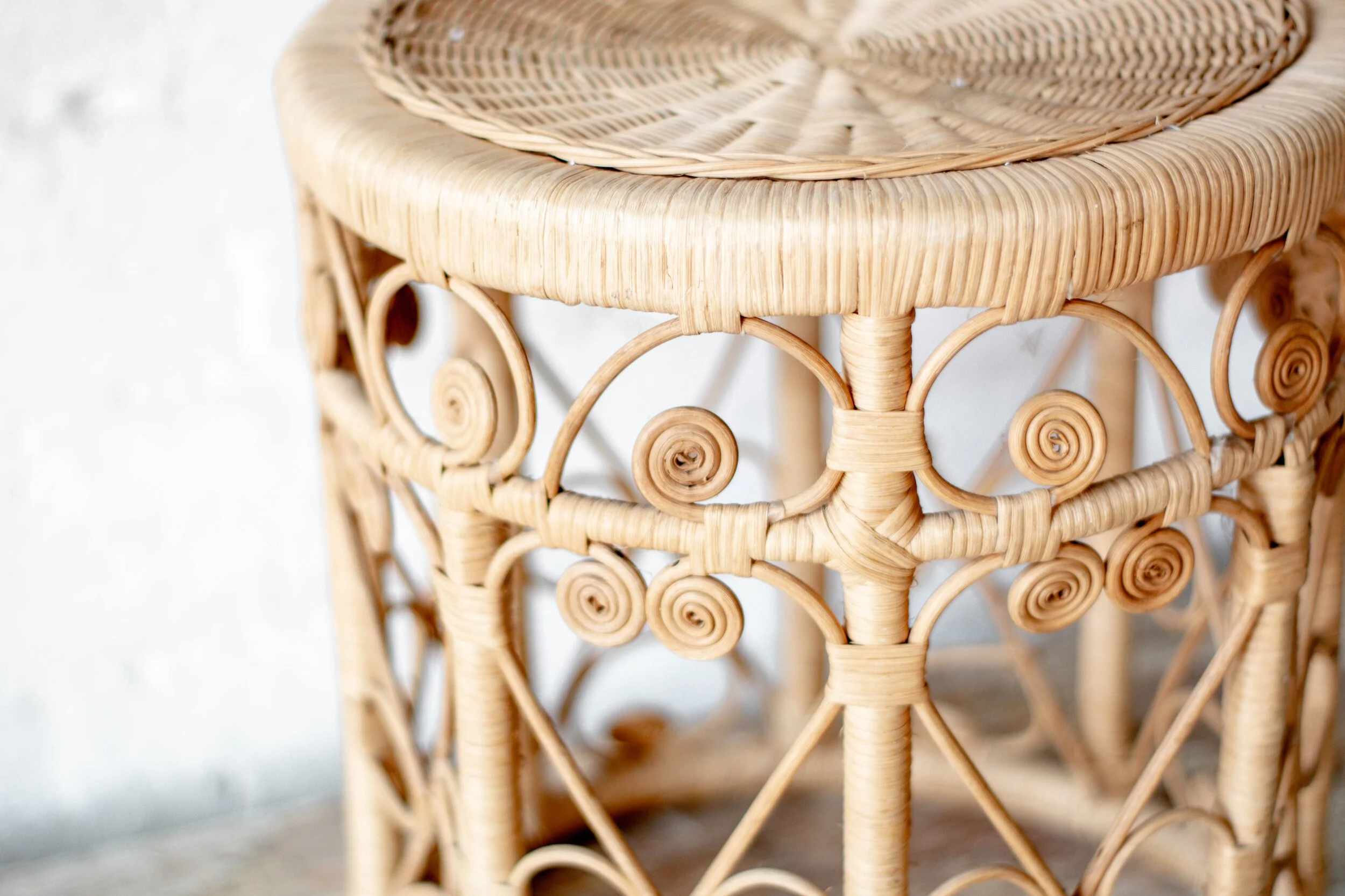 SMALL+WICKER+SIDE+TABLE-6.jpg
