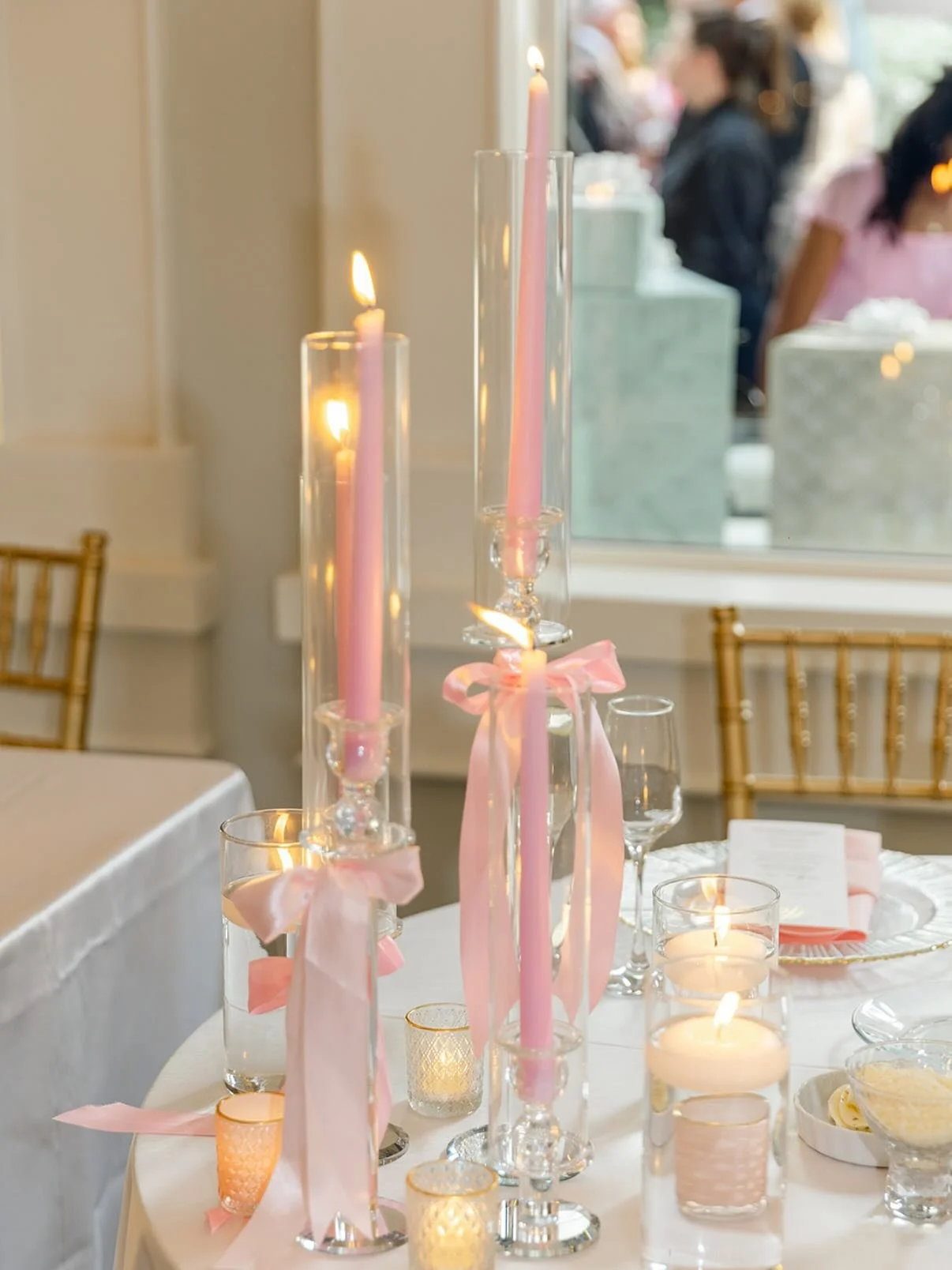 candle light + golden hour 🕯️🌸☀️
-
airy and colorful vibes celebrating the new MR + MRS CAITANS 🥂 how beautiful are all these different types of candles with the pops of pink and color?! nothing beats candle light mixed with golden hour 🫶🏼 congr
