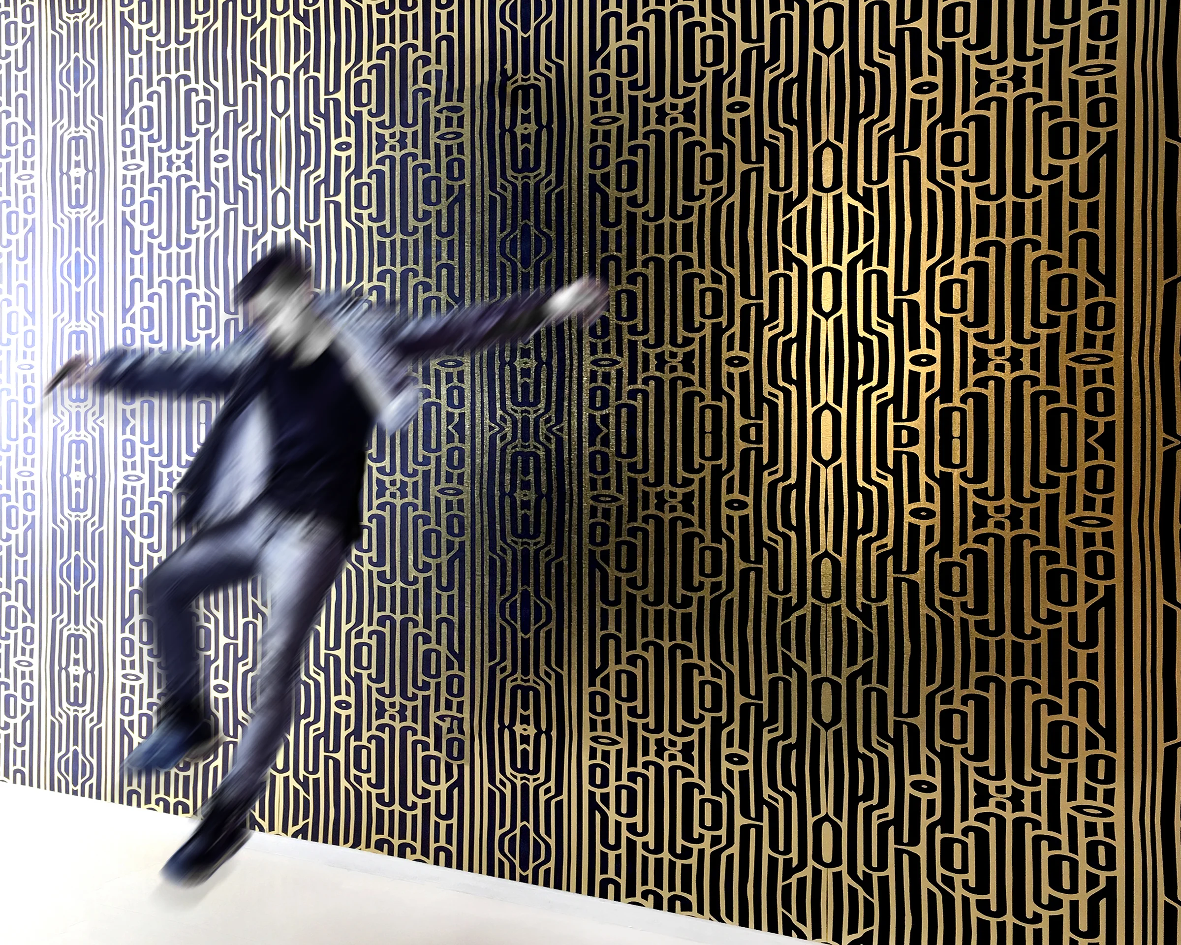 Ritmo Navy on textured gold metallic