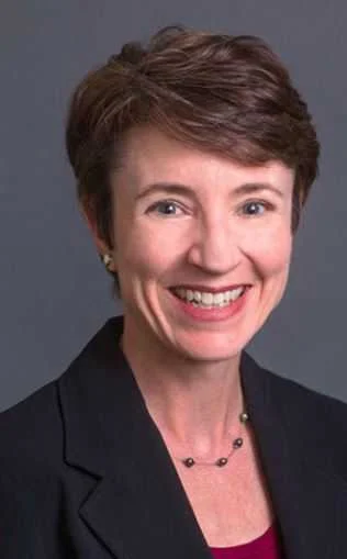 Liz Summers.jpg