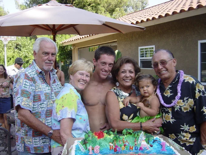 LOVE YOUR FAMILY. CHERISH YOUR LIFE. NEVER GIVE UP