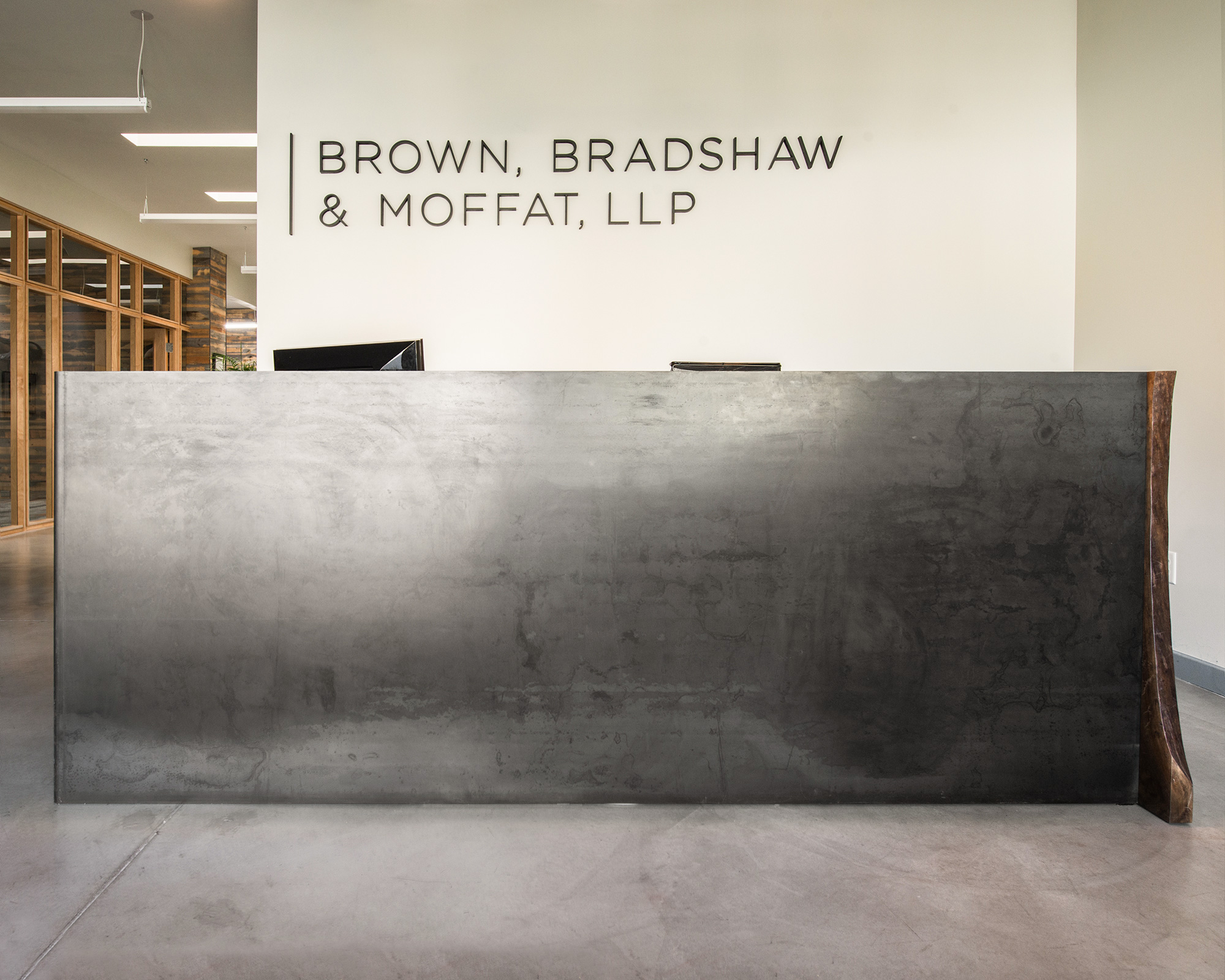Brown, Bradshaw, & Moffat, LLP Reception Desk