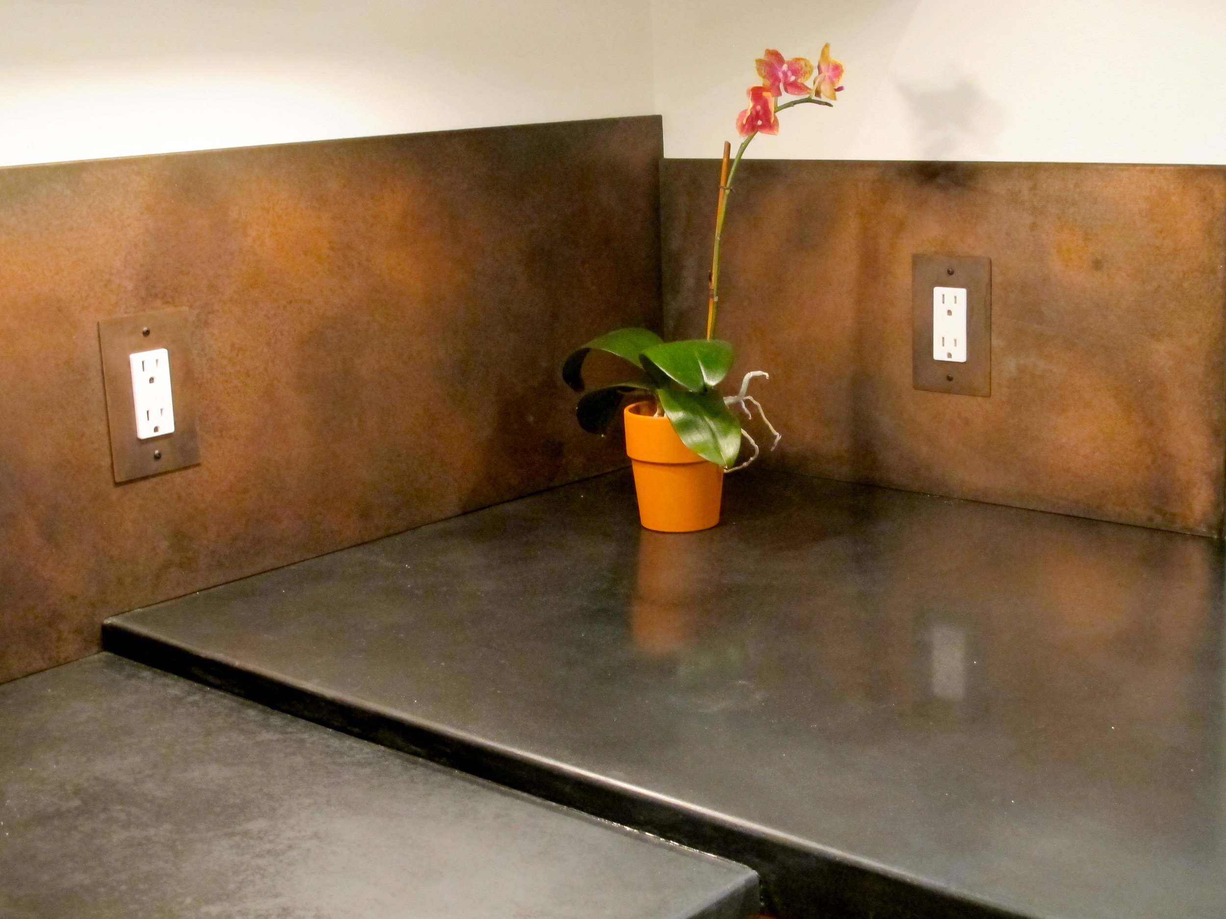 Kitchen Countertop + Backsplash