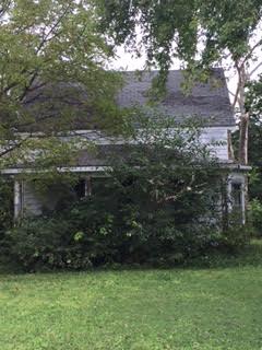 In 1860 at the age of 11, Grace Bedall wrote candidate Abraham Lincoln suggesting he grow a beard to increase his appeal to voters and he did. She lived her adult life in this home, deteriorating over the last several decades, on the corner of Custer and 6th Street in Delphos, Kansas.
