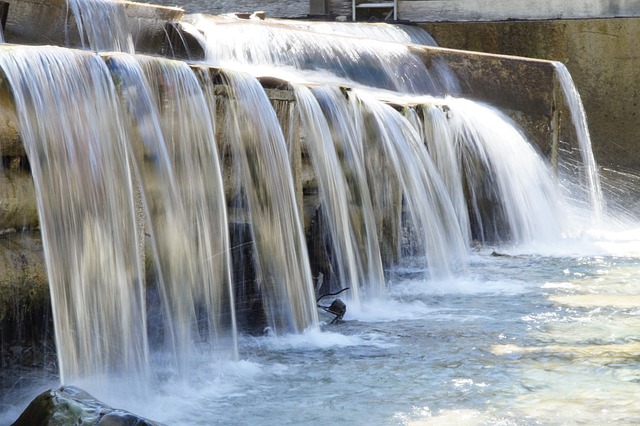 water-921325_640.jpg