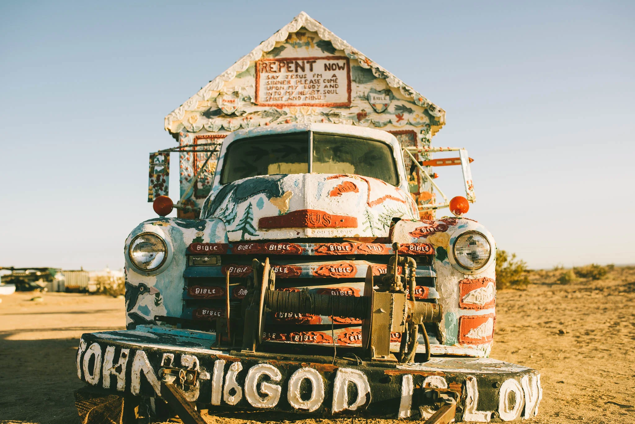 ©The Ryans Photography - Salvation Mountain - Travel Journal-2.jpg