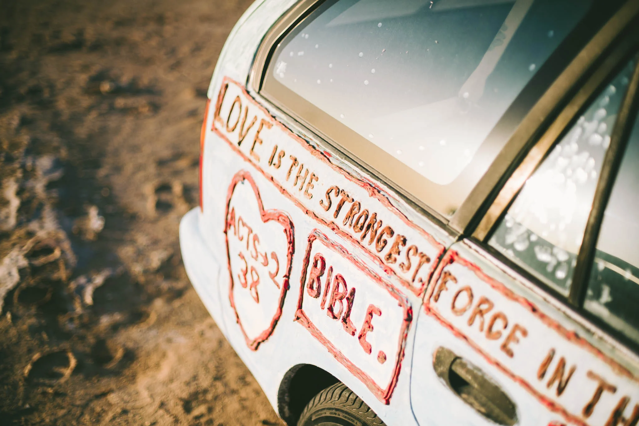 ©The Ryans Photography - Salvation Mountain - Travel Journal-5.jpg