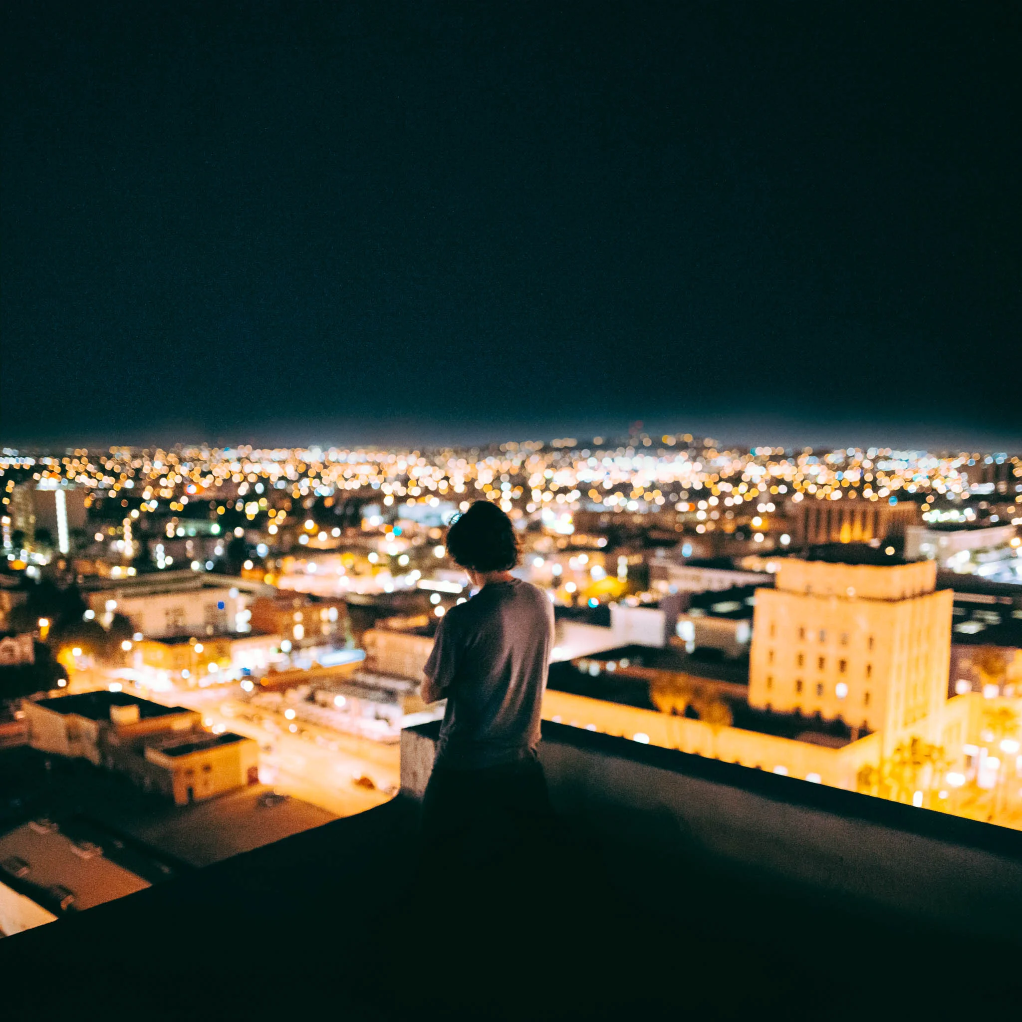 ©The Ryans Photography - Los Angeles Commercial Lifestyle - Evening Rooftop Cityscape-7.jpg