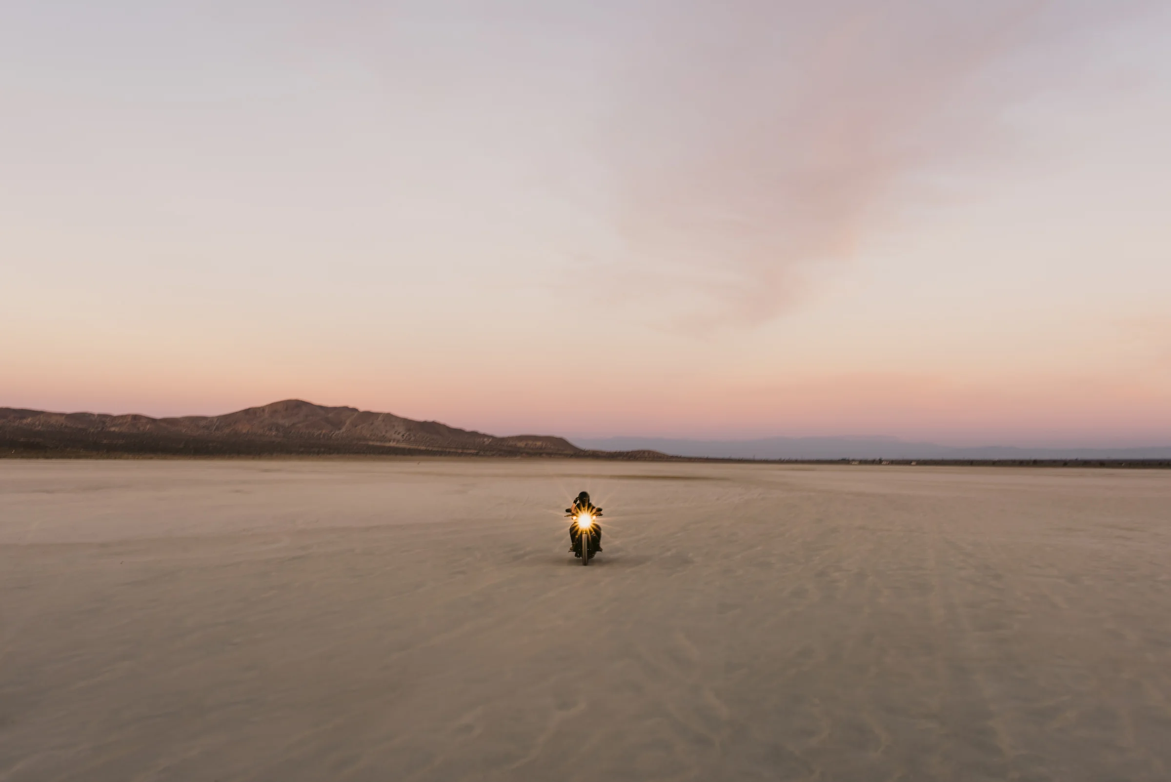 ©The-Ryans-Photography---Mallory-Roa-Motorcycle,-El-Mirage-Dry-Lakebed-159.jpg