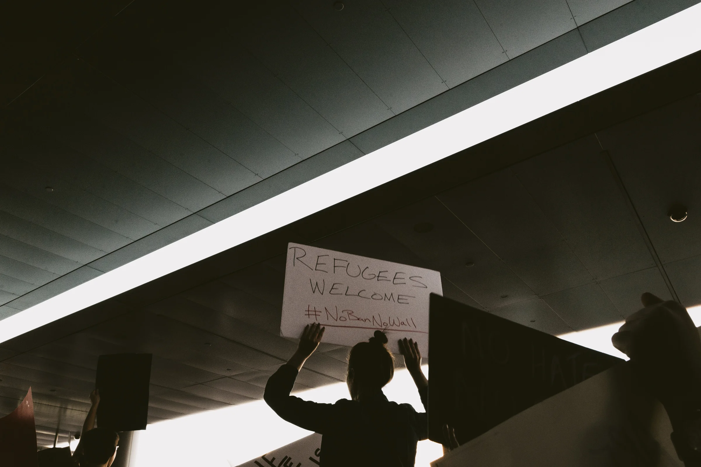 ©The Ryans Photography - LAX No Ban No Wall Protest-16.jpg