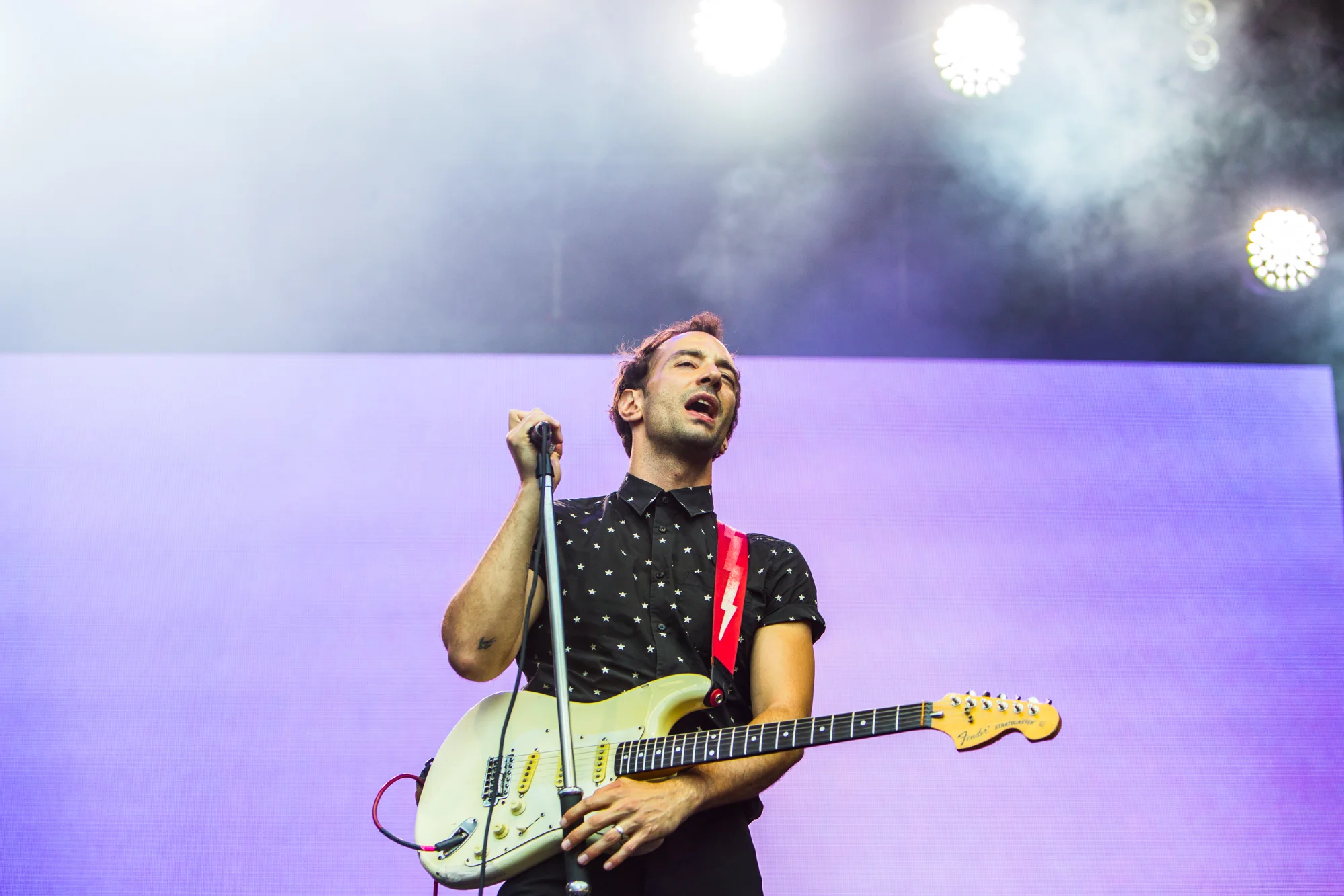 01-Albert-Hammond-Jr.-Cosores.jpg