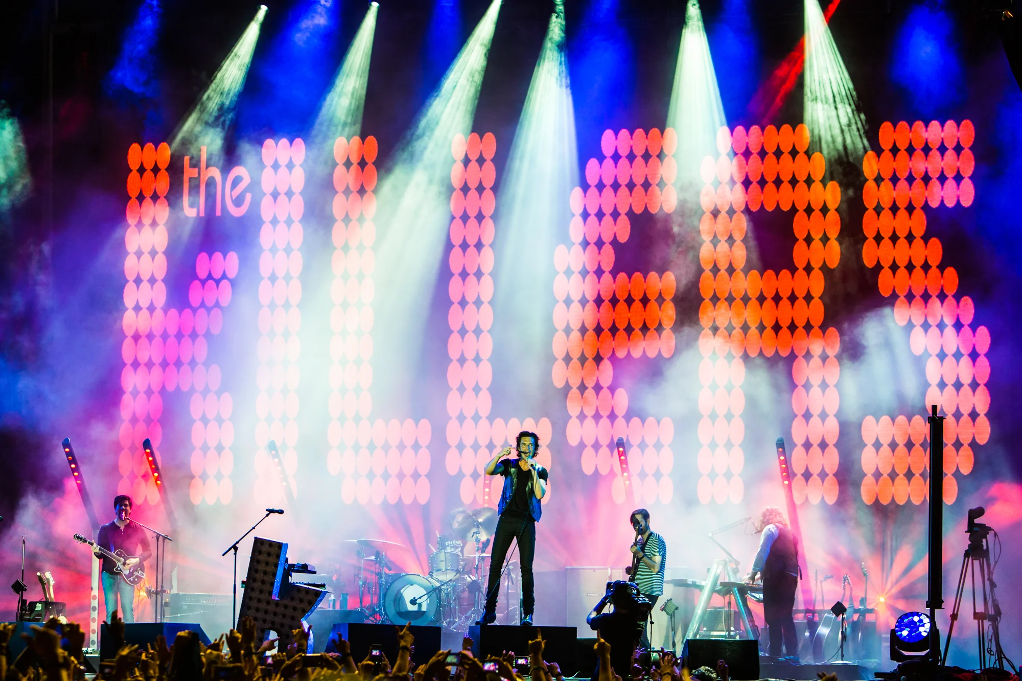 04-Brandon-Flowers-and-The-Killers.jpg