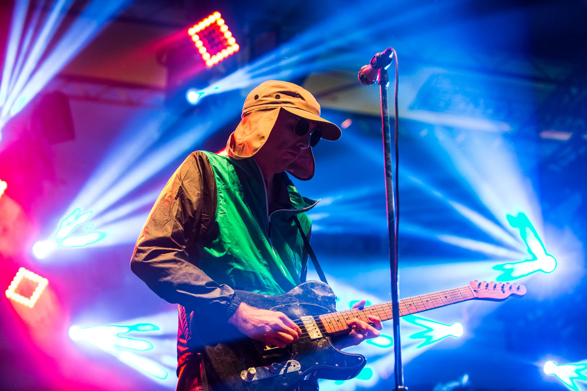 04-Deerhunter.jpg
