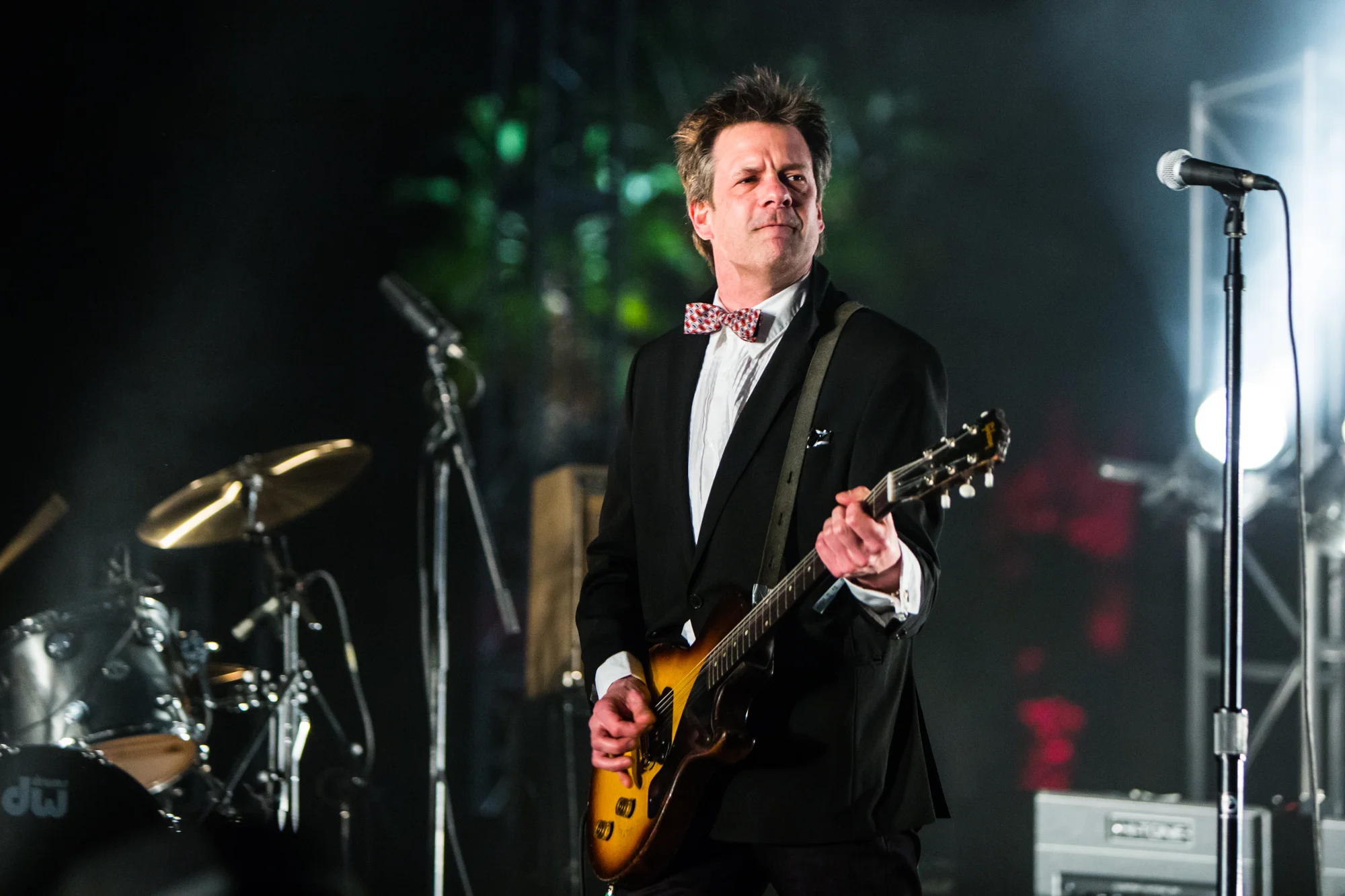 02-Ellie-Goulding-and-The-Replacements.jpg