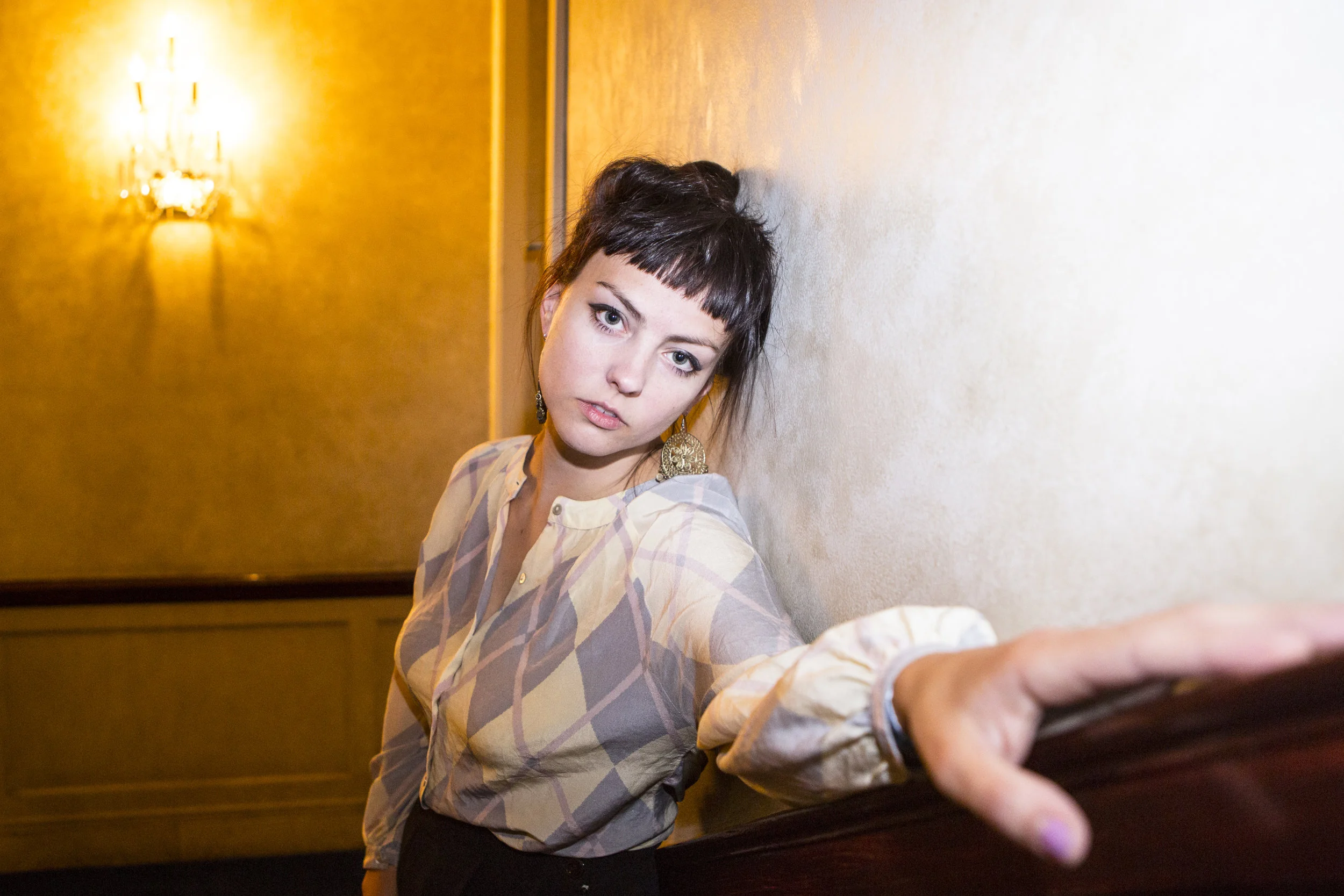 Angel-Olsen---Cosores-1-2.jpg