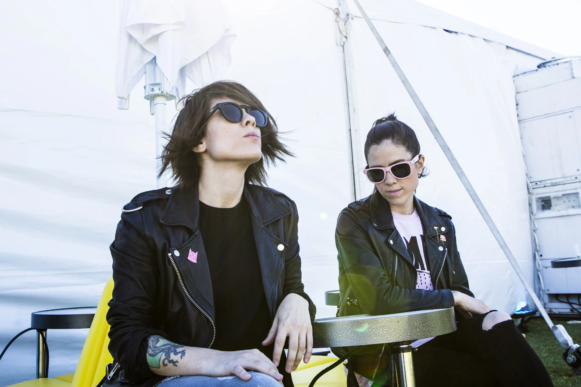 Tegan-and-Sara--Cosores-01.jpg