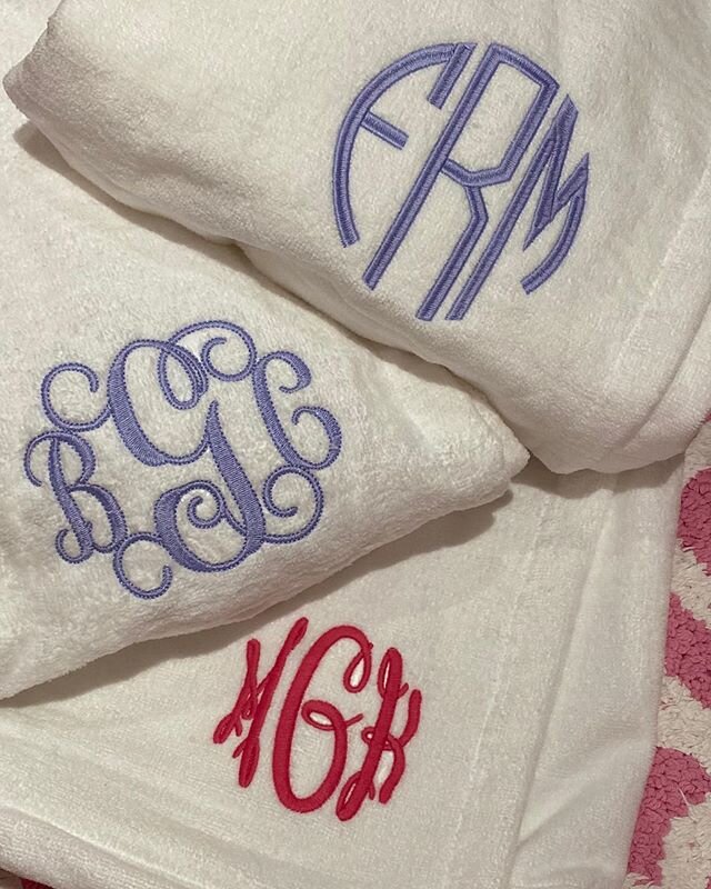 Bath wraps for house guests - let&rsquo;s go to the BEACH!! #pinkturtlemonograms #beach #houseguests #hostessgift