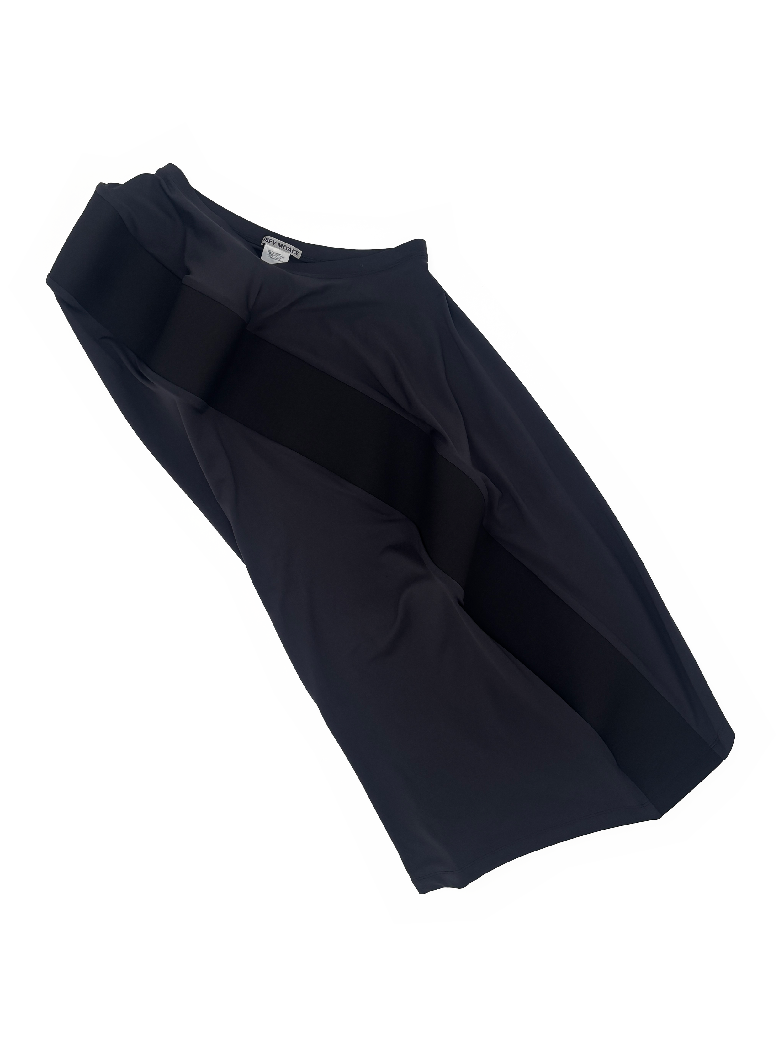 issey-miyake-2023-padded-sculptural-skirt-stretch-draped-vintage.png
