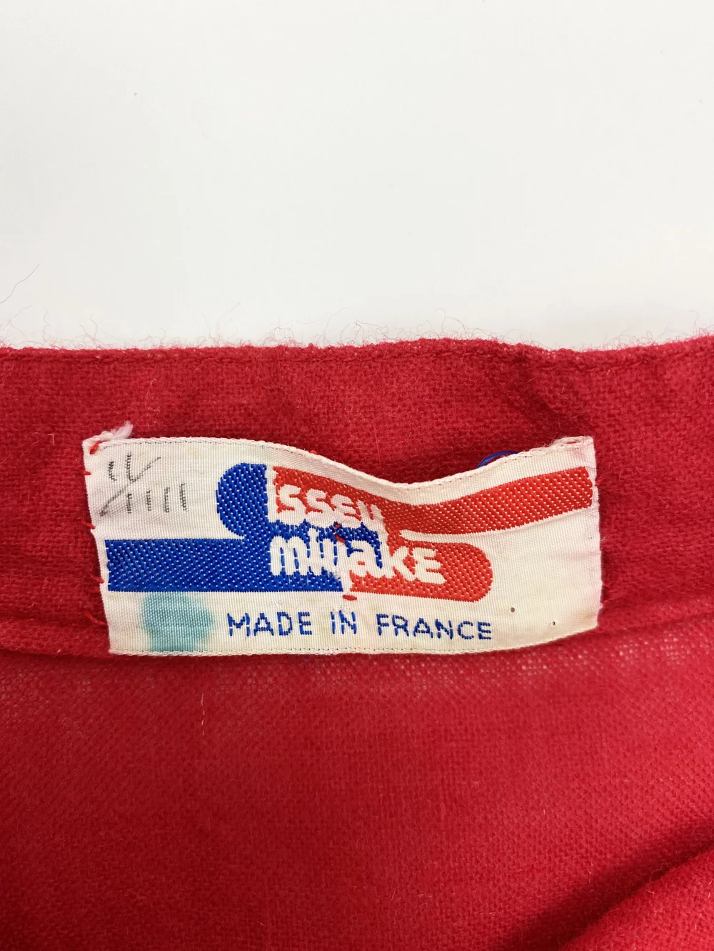 ISSEY MIYAKE PERMANENTE 長袖 絞り加工 レッド ISSEY MIYAKE Pleated Design Knit Sweater Red S-M (K-127794