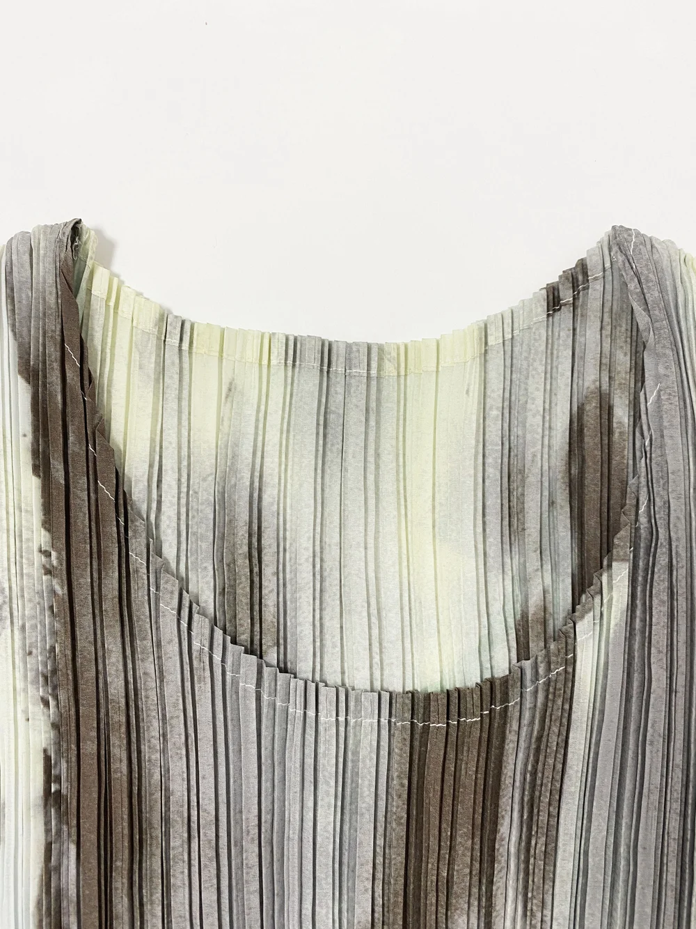 Issey Miyake 90s marble print pleated top — JAMES VELORIA
