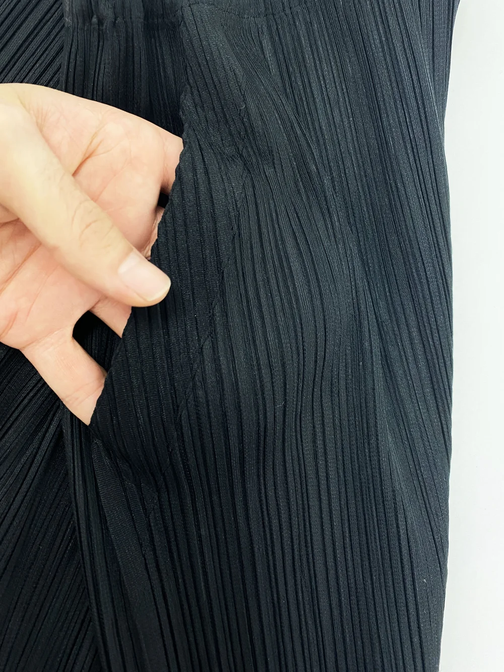 12月新作　PLEATS PLEASE DROP 3 0400021828711_COPPERBROWN?wid=