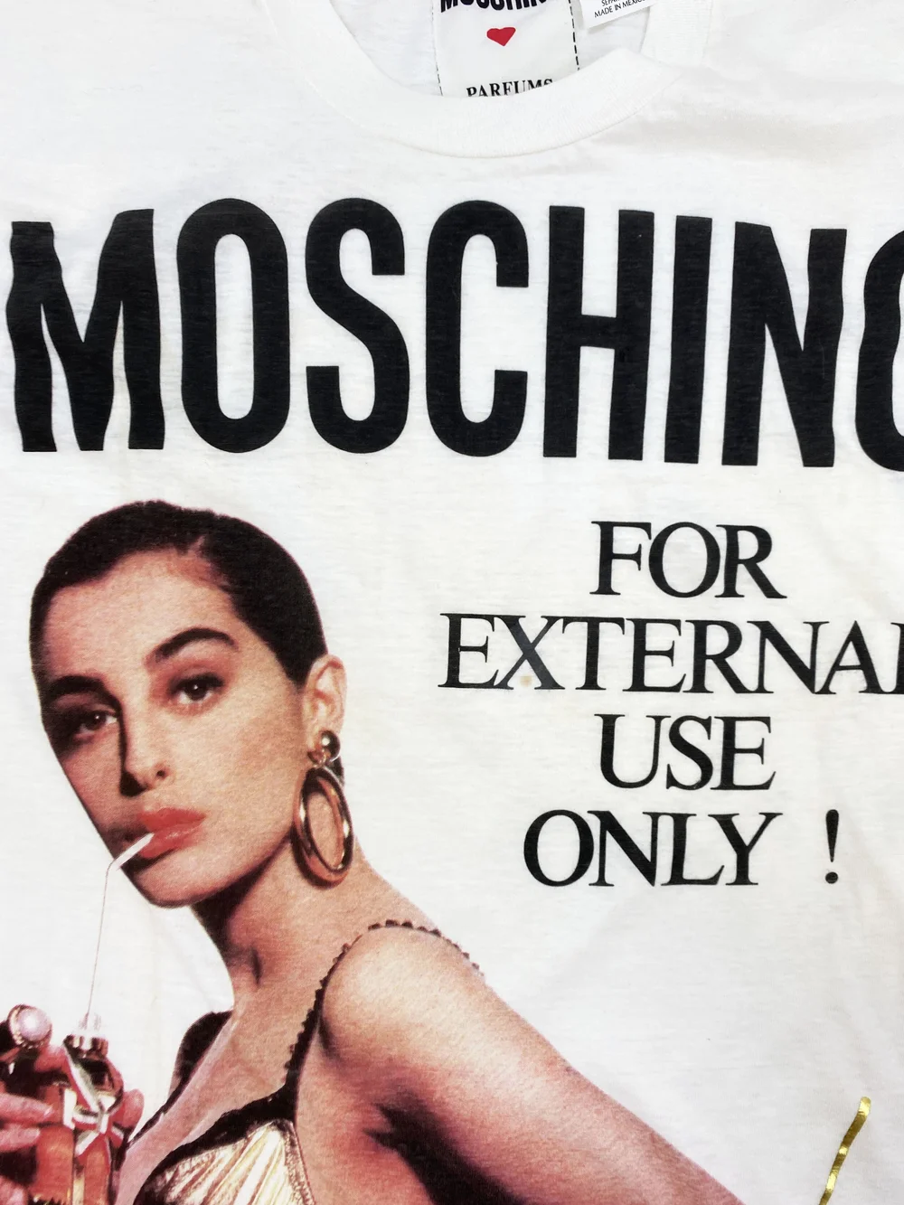 Moschino 90s perfume t-shirt — JAMES VELORIA