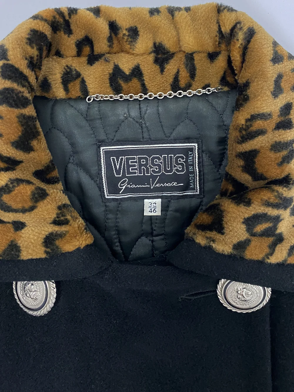 Gianni Versace Versus leopard collar coat — JAMES VELORIA