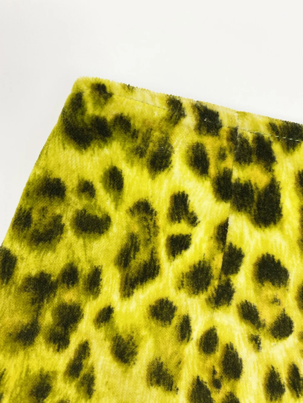Moschino neon yellow leopard velvet skirt — JAMES VELORIA
