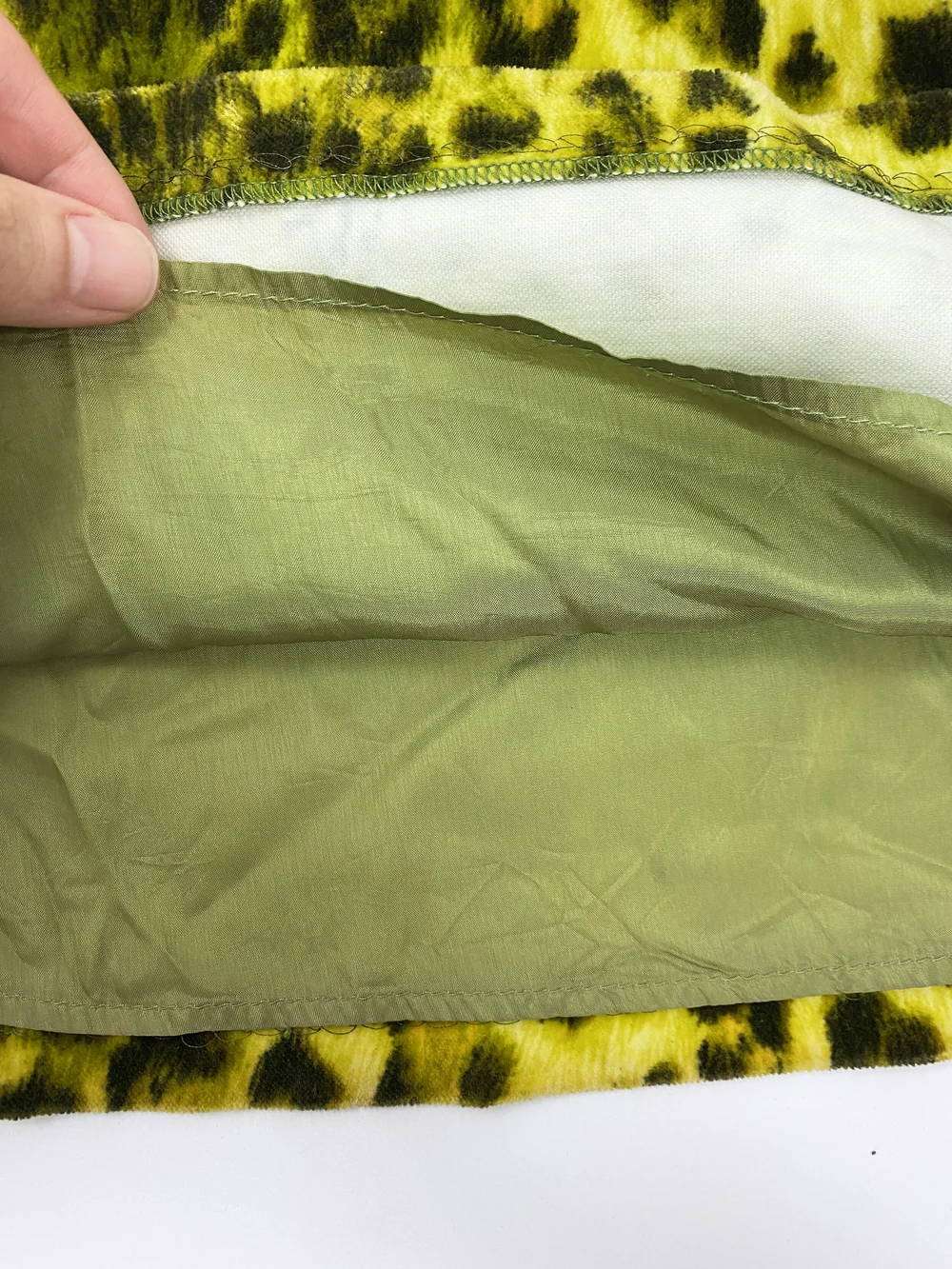 Moschino neon yellow leopard velvet skirt — JAMES VELORIA