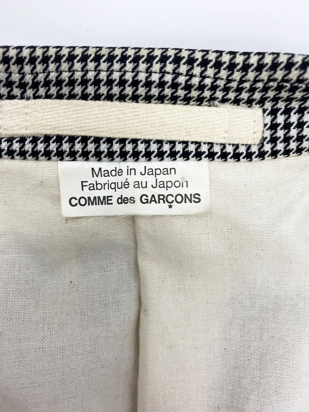 Comme des Garcons S/S 2016 deconstructed blazer — JAMES VELORIA
